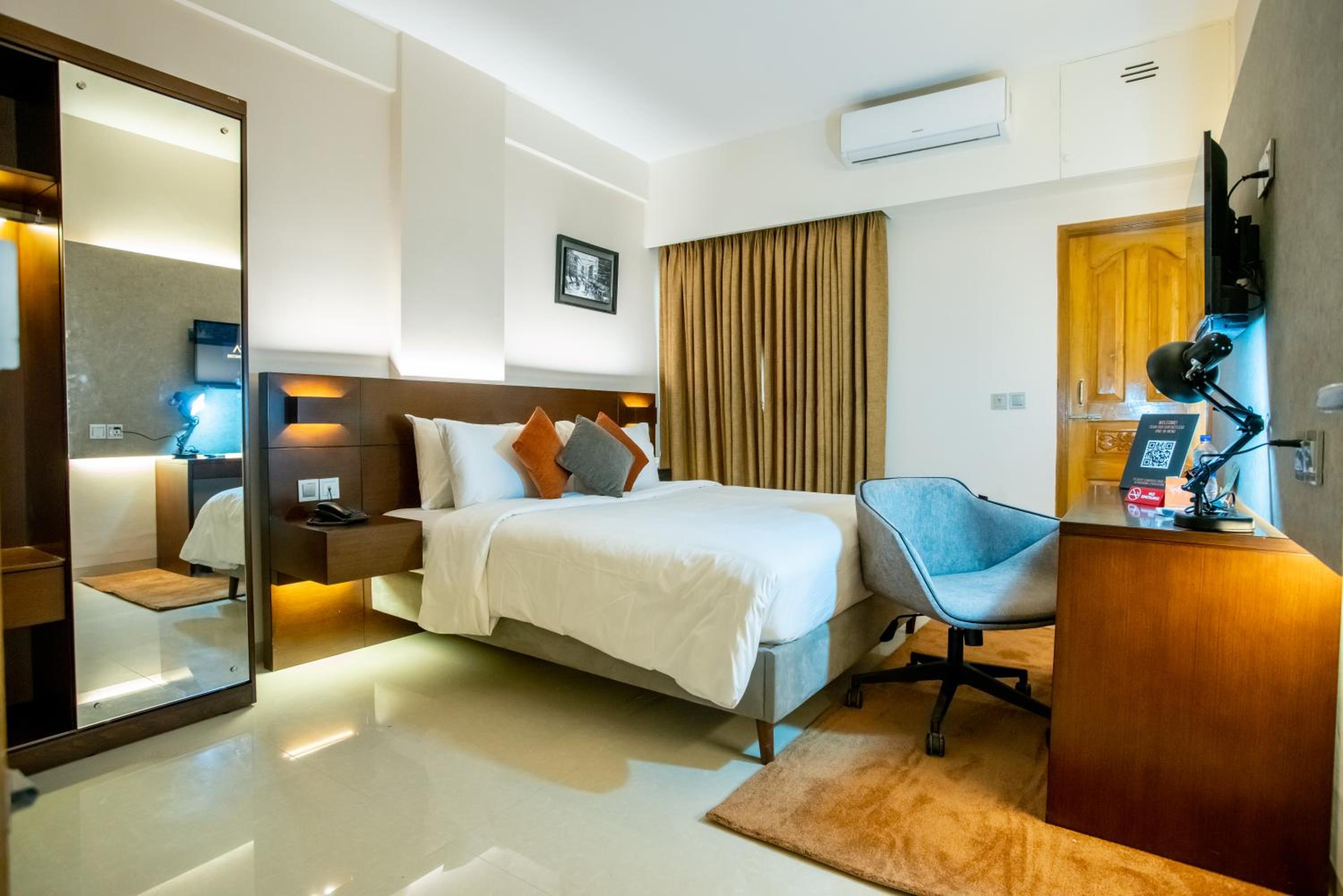 Deluxe Room - Photo 6