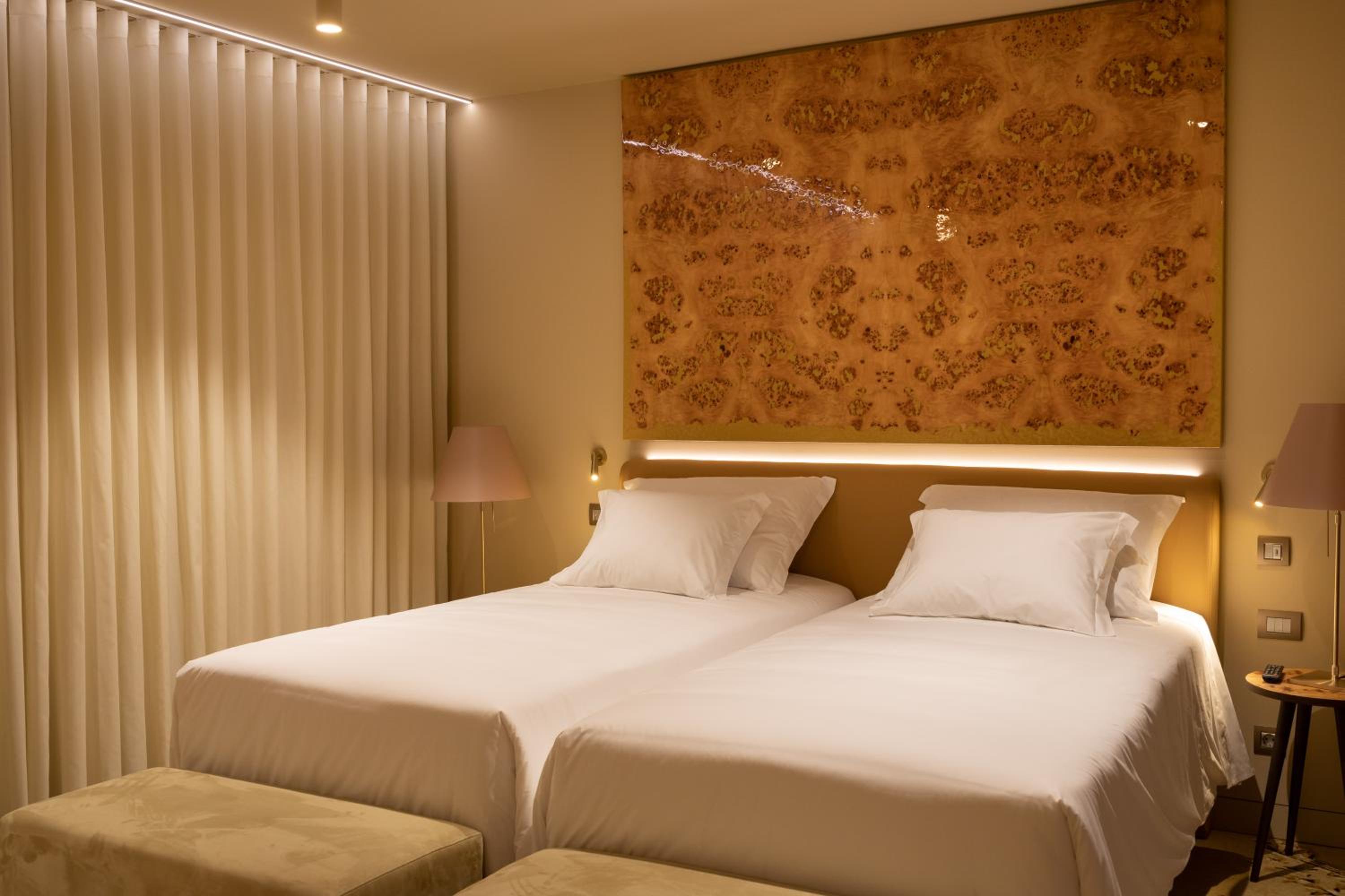 Double Or Twin Room - Photo 2