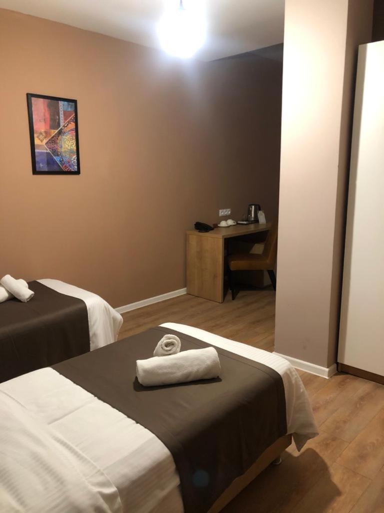 Budget Twin Room photo 2