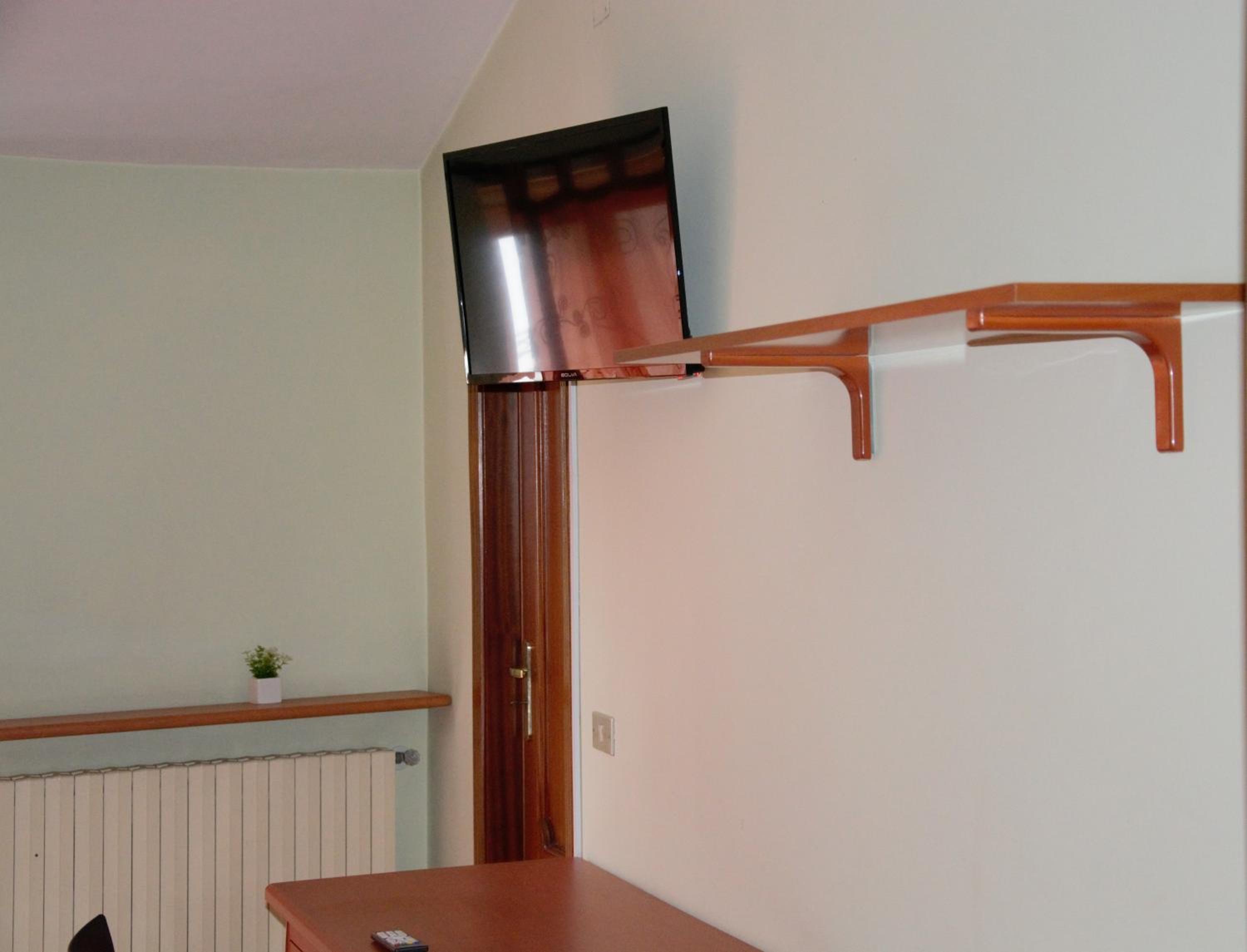 King Room with Balcony - Photo 2