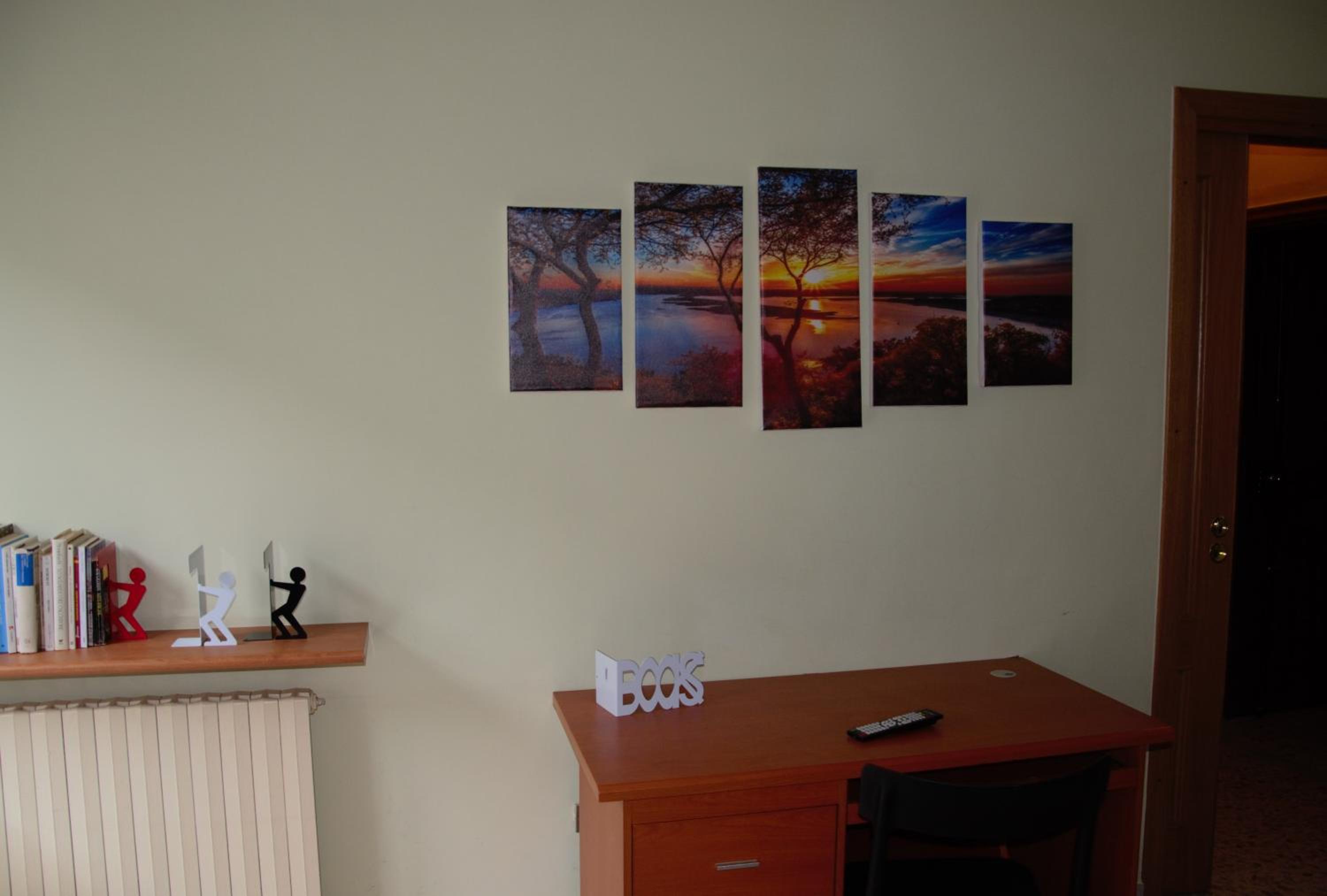 King Room with Balcony - Photo 3