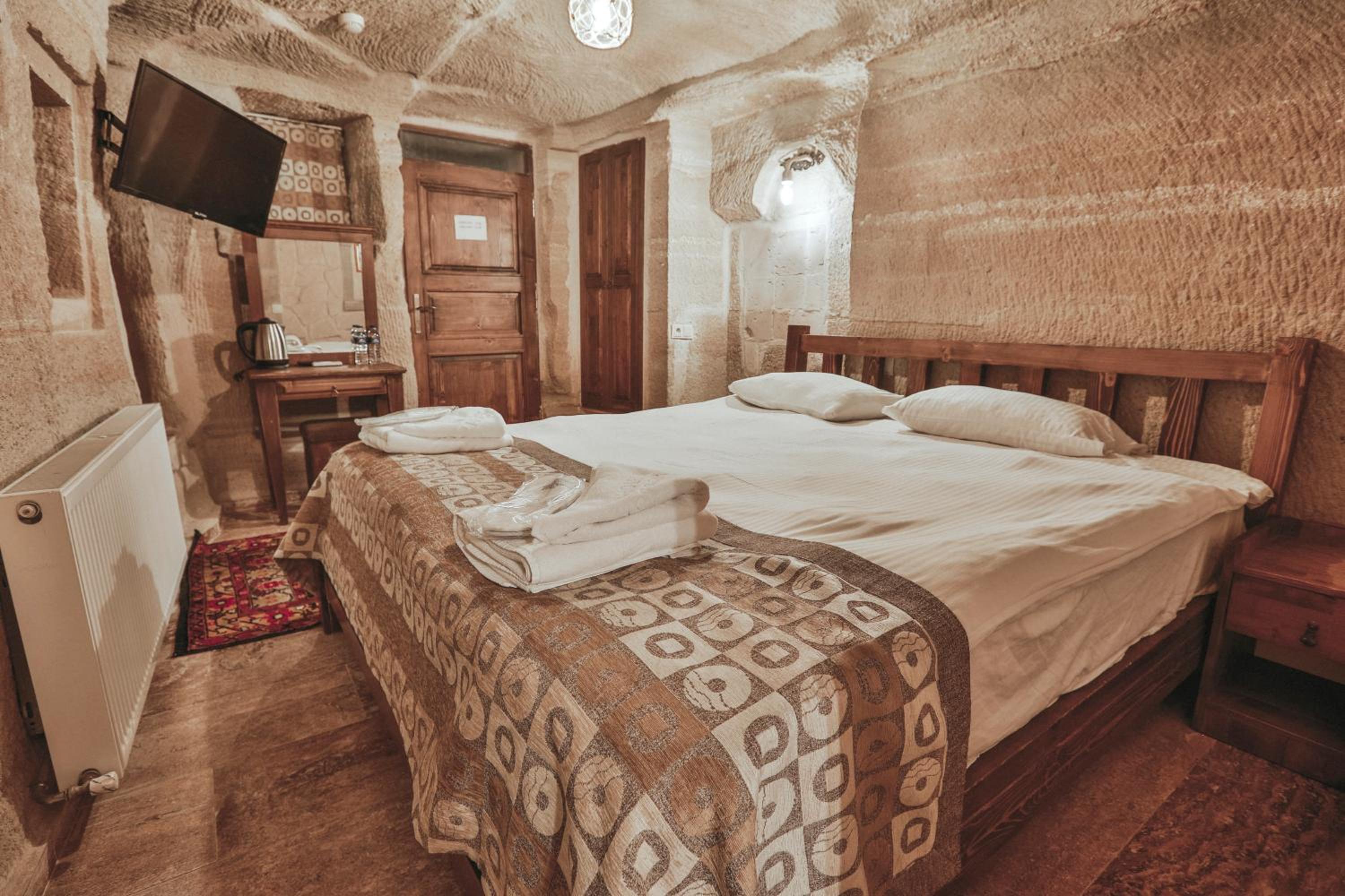 Double Room - Photo 4