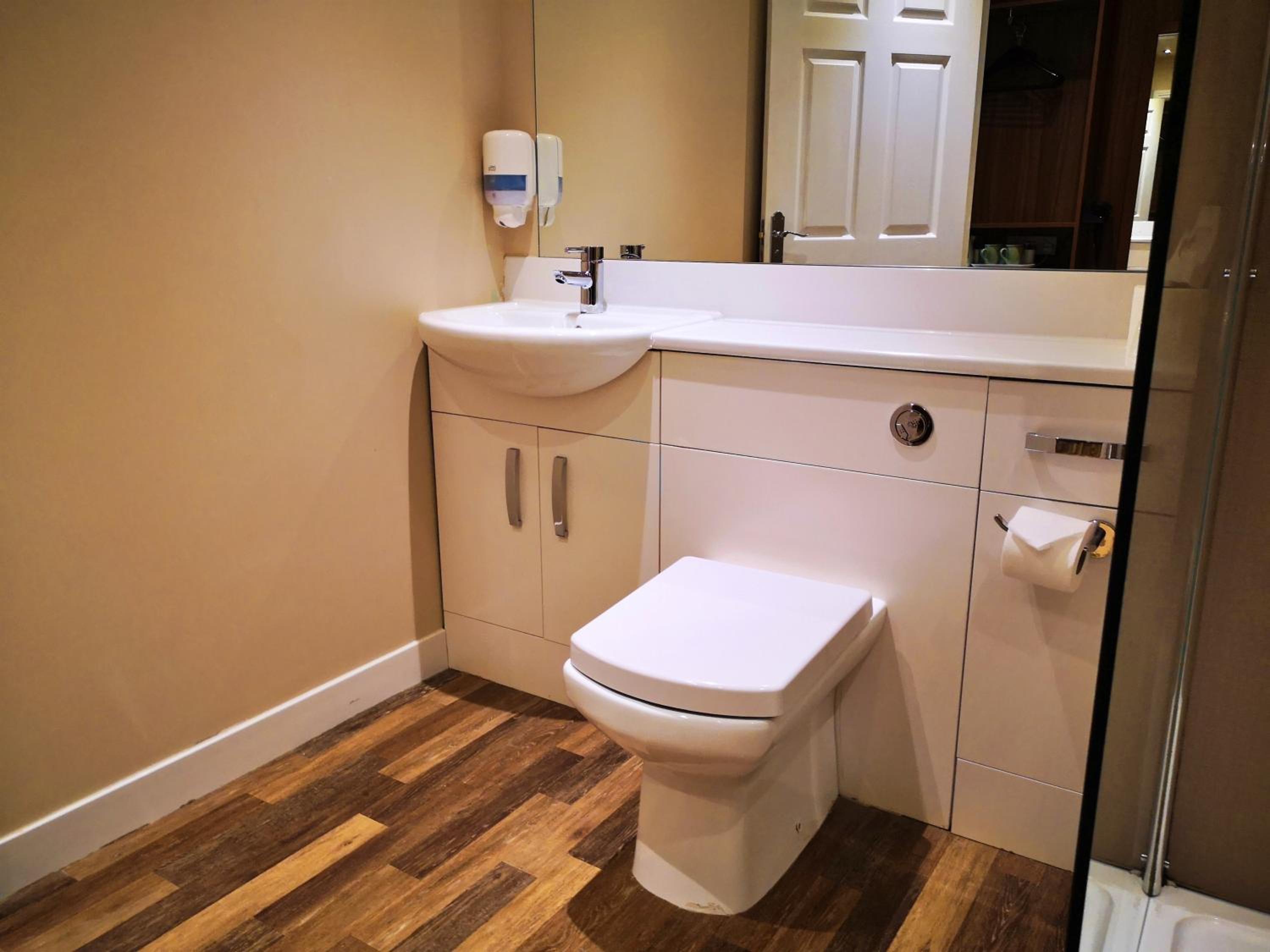 Superior Double Room with Park View - Photo 5