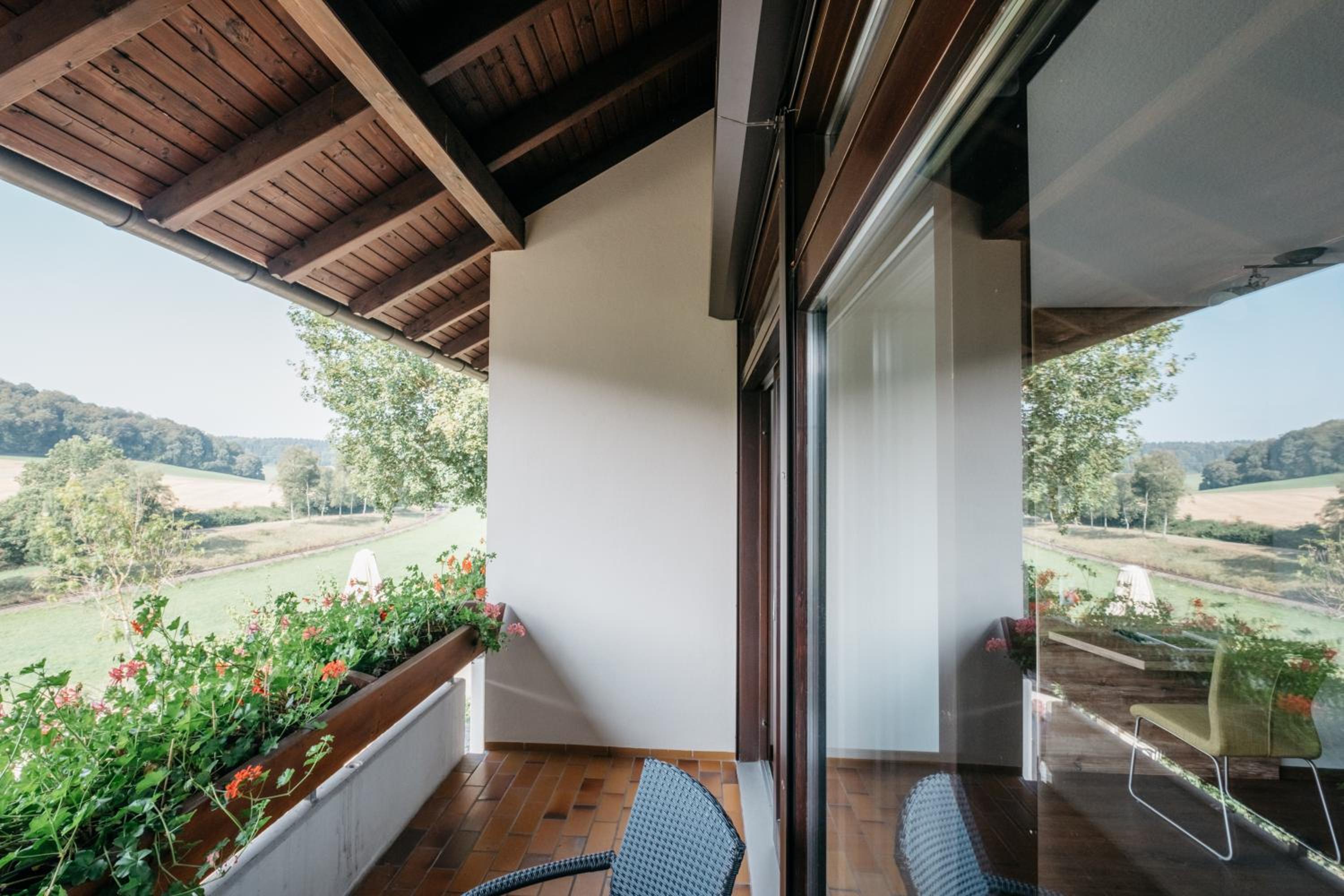Double Room with Balcony - Photo 2