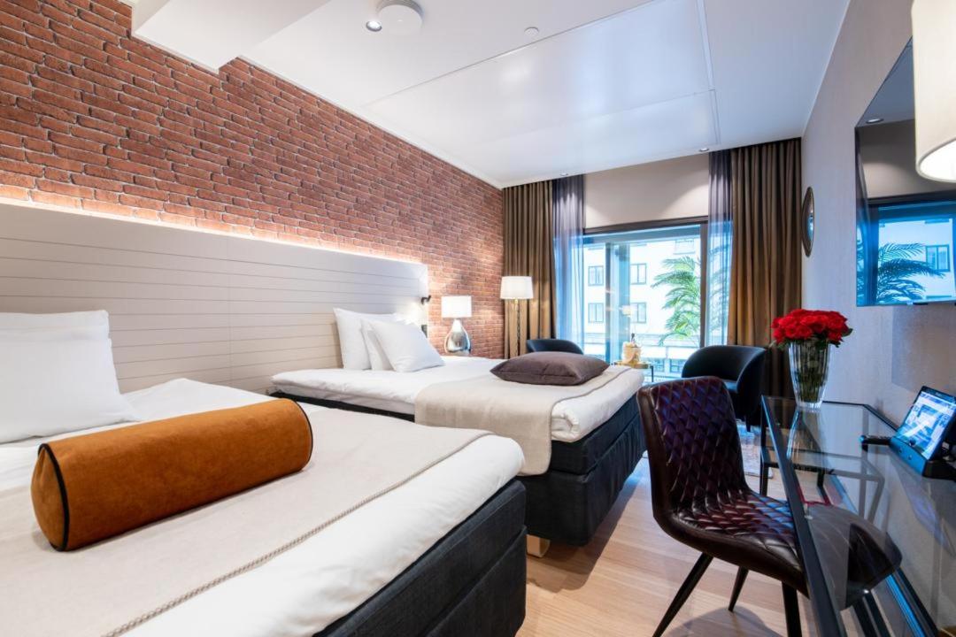 Standard Twin Room - Photo 2