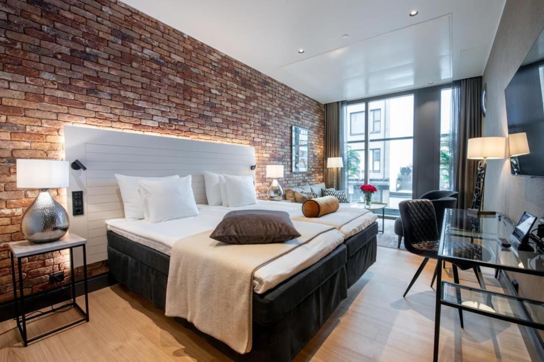 Standard Twin Room - Photo 1