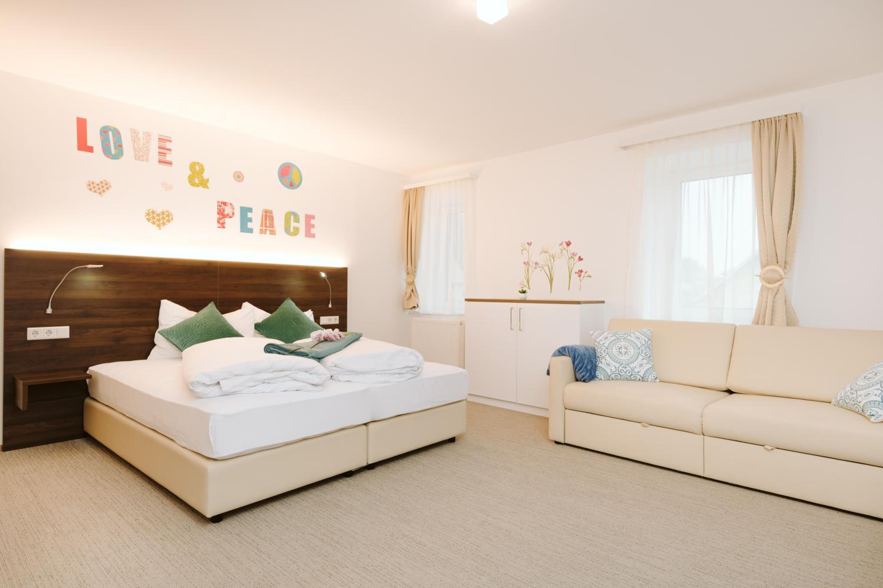 Two-Bedroom Apartment - Photo 11