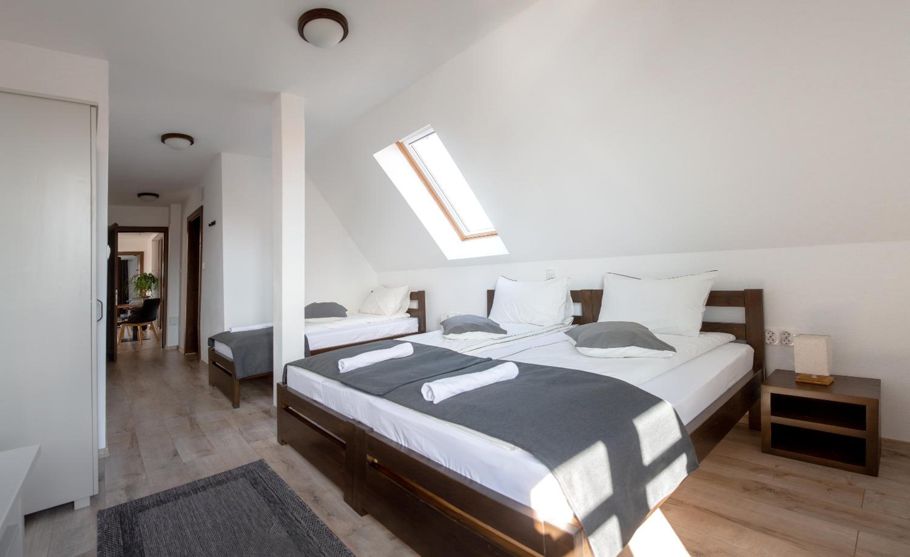 Triple Room with Private Bathroom - Photo 1