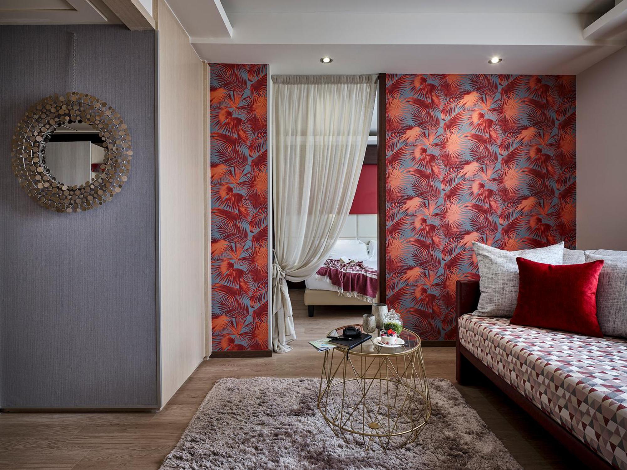 Deluxe Quadruple Room - Photo 2