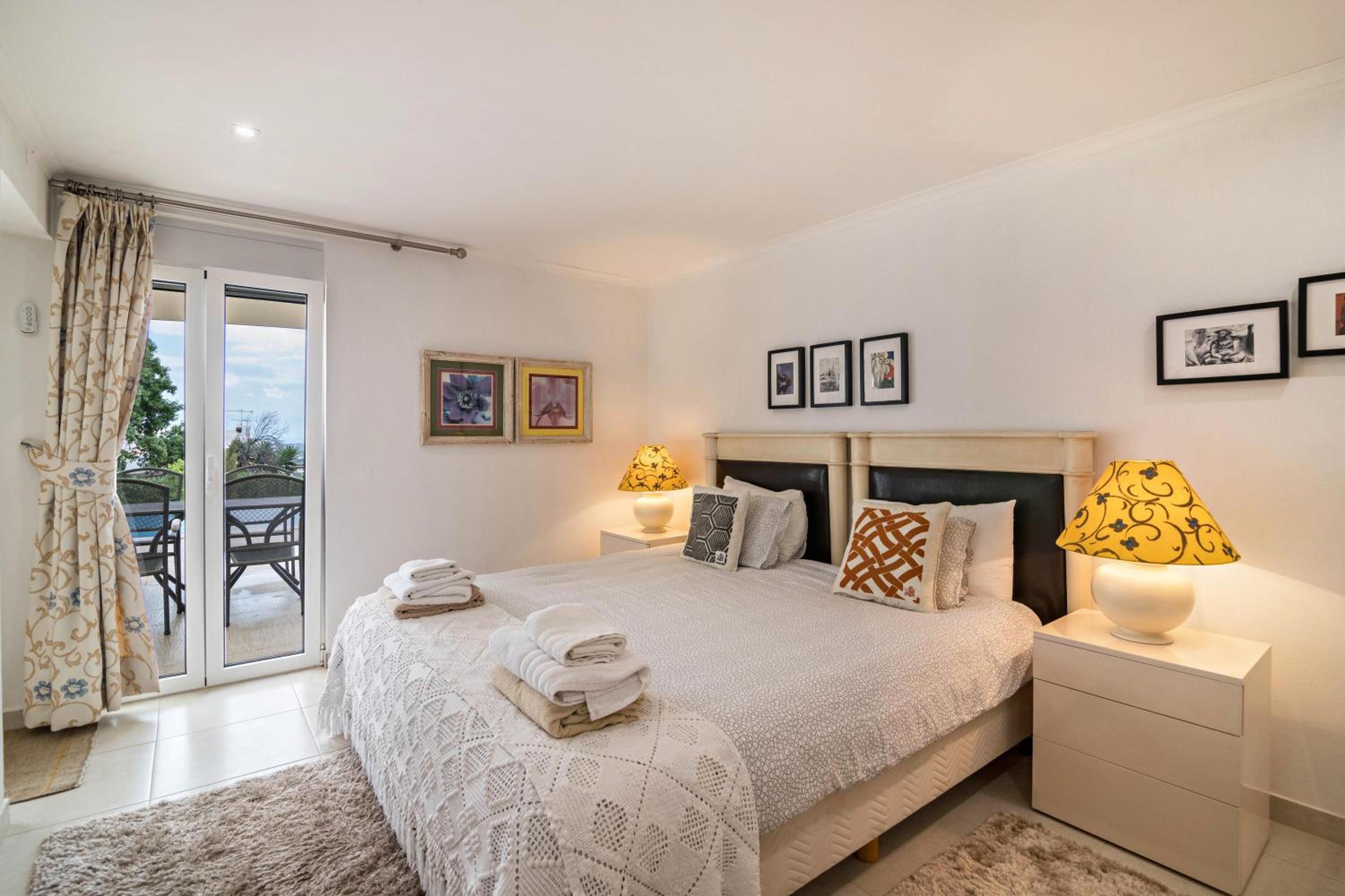 Superior Apartment with City View