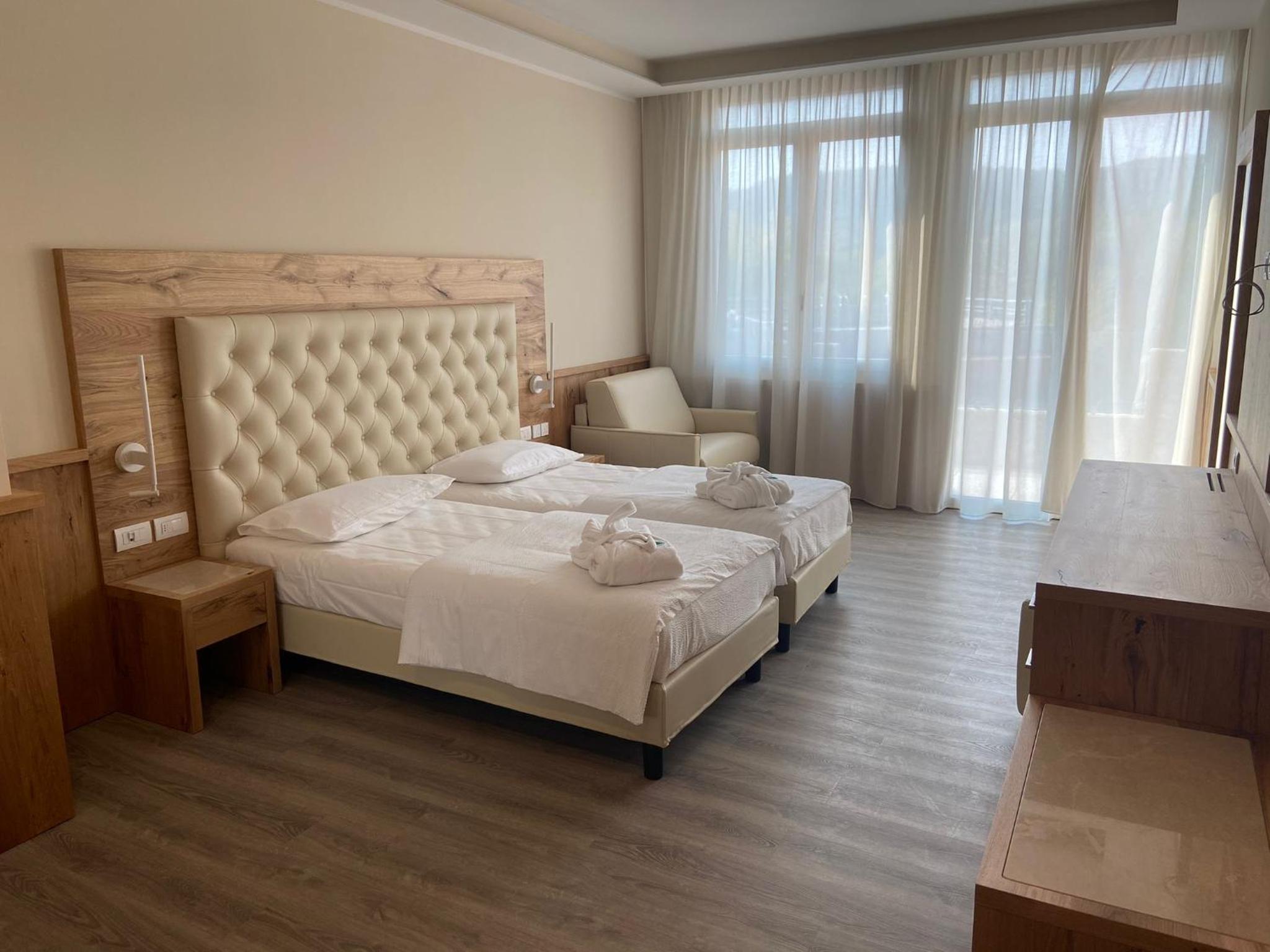 Junior Suite With Mountain View photo 1