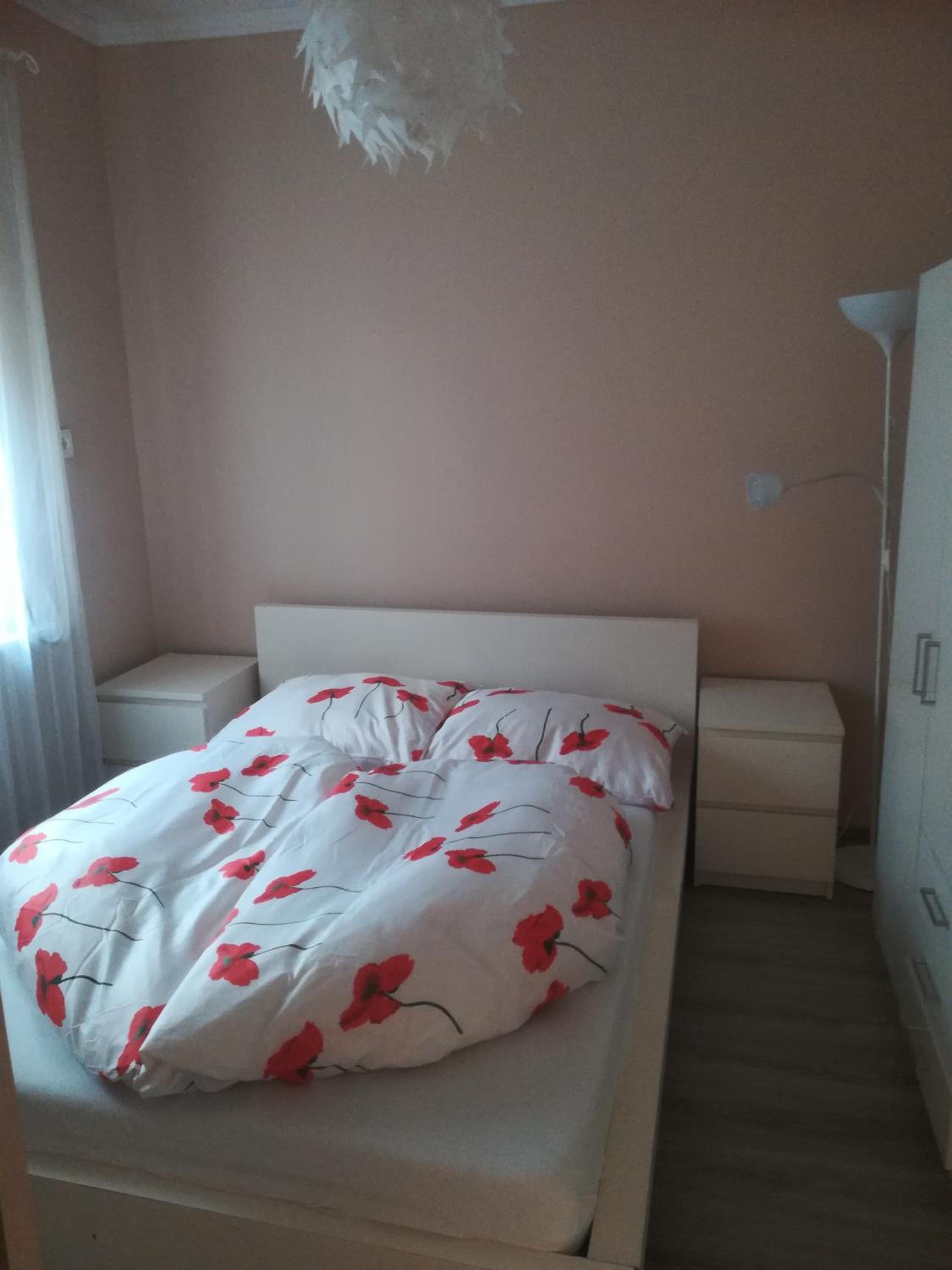 Three-Bedroom House - Photo 4