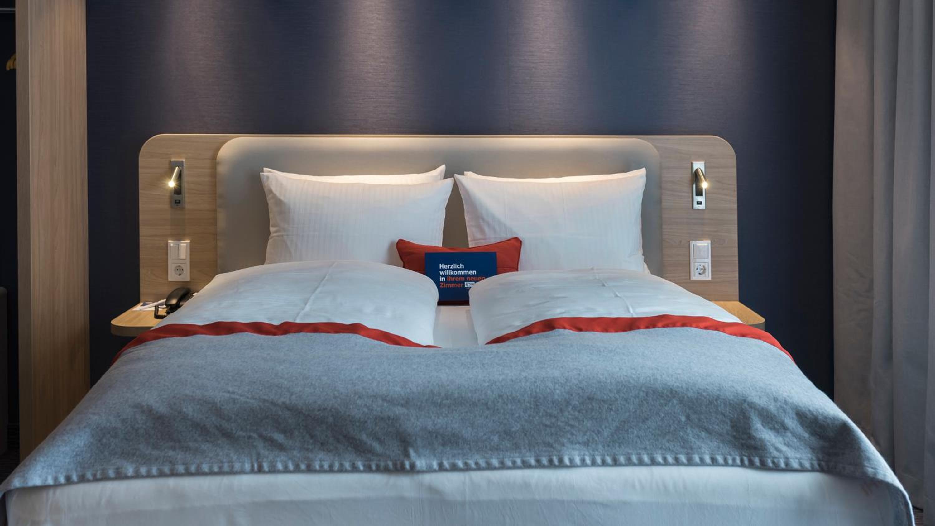 Standard Queen Room - Photo 2