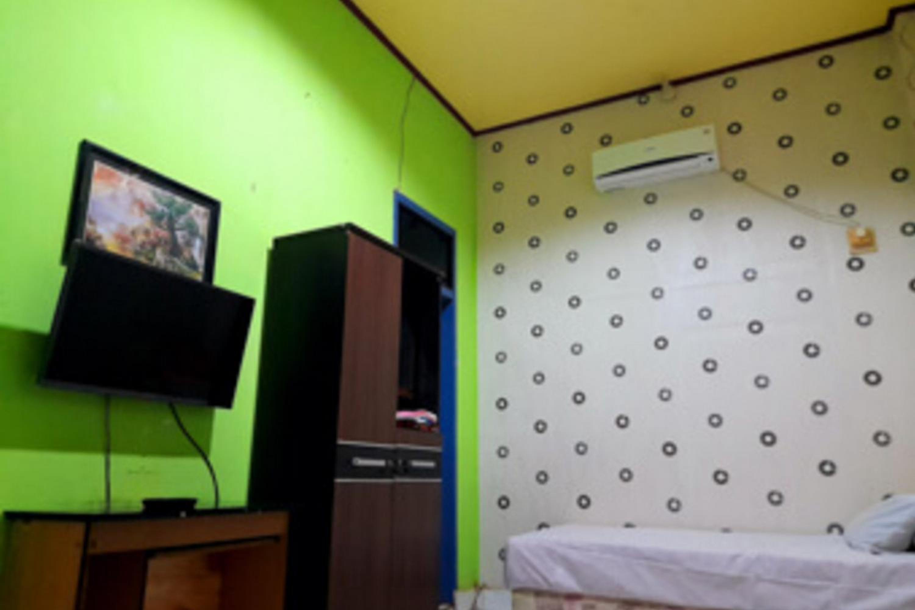 Standard Double Room - Photo 3