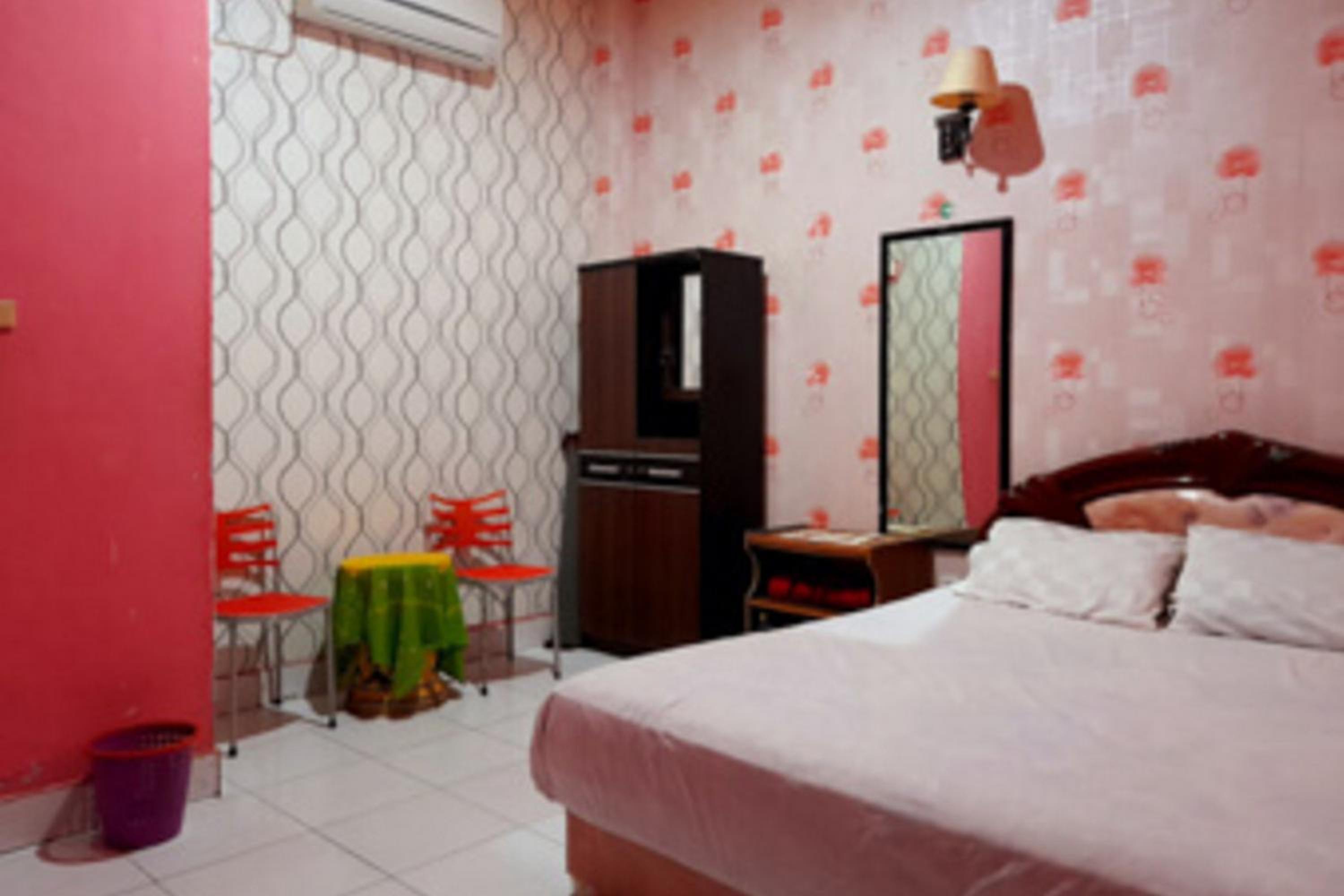 Standard Double Room - Photo 2