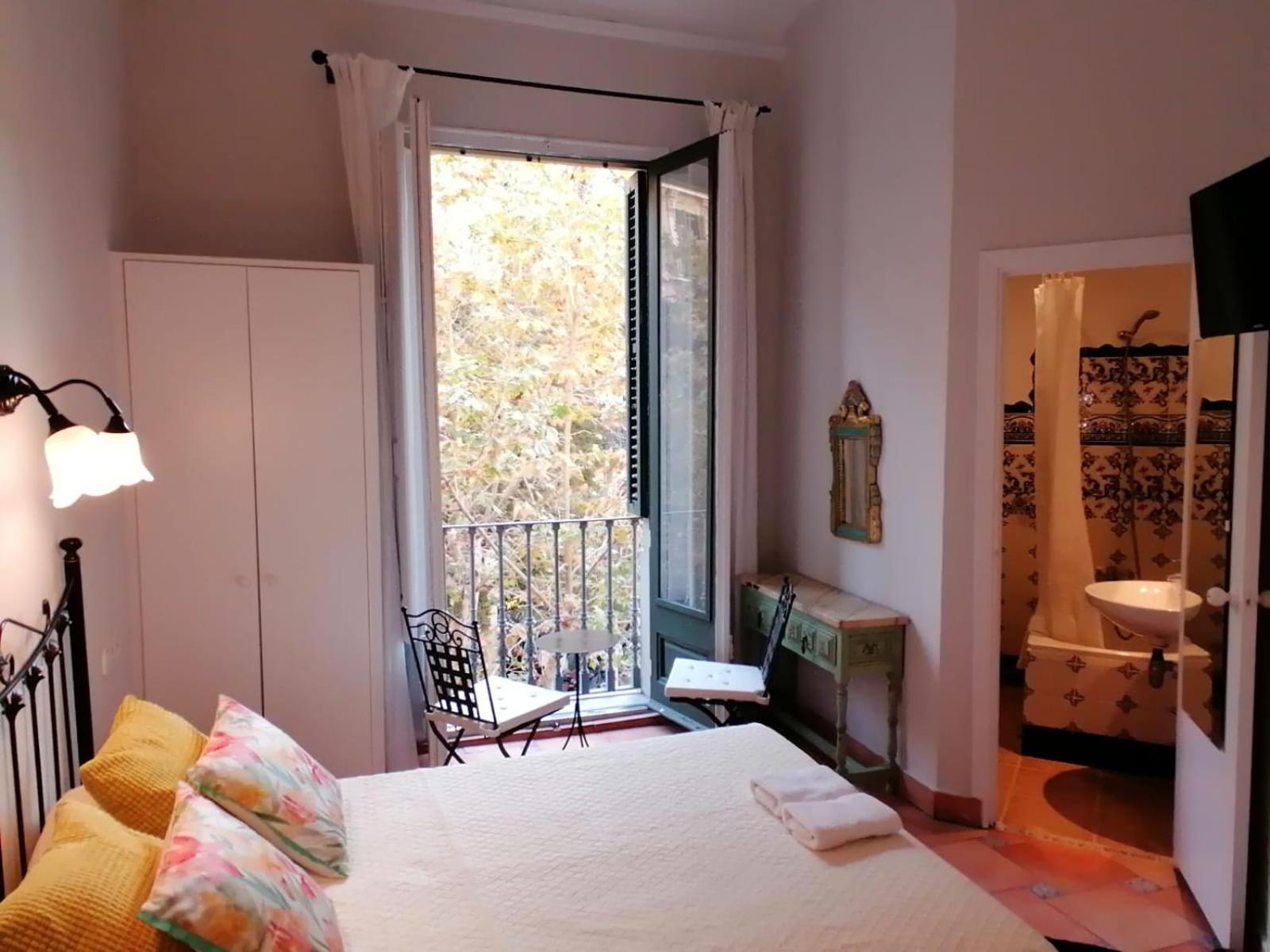 Habitación Doble con Baño Privado