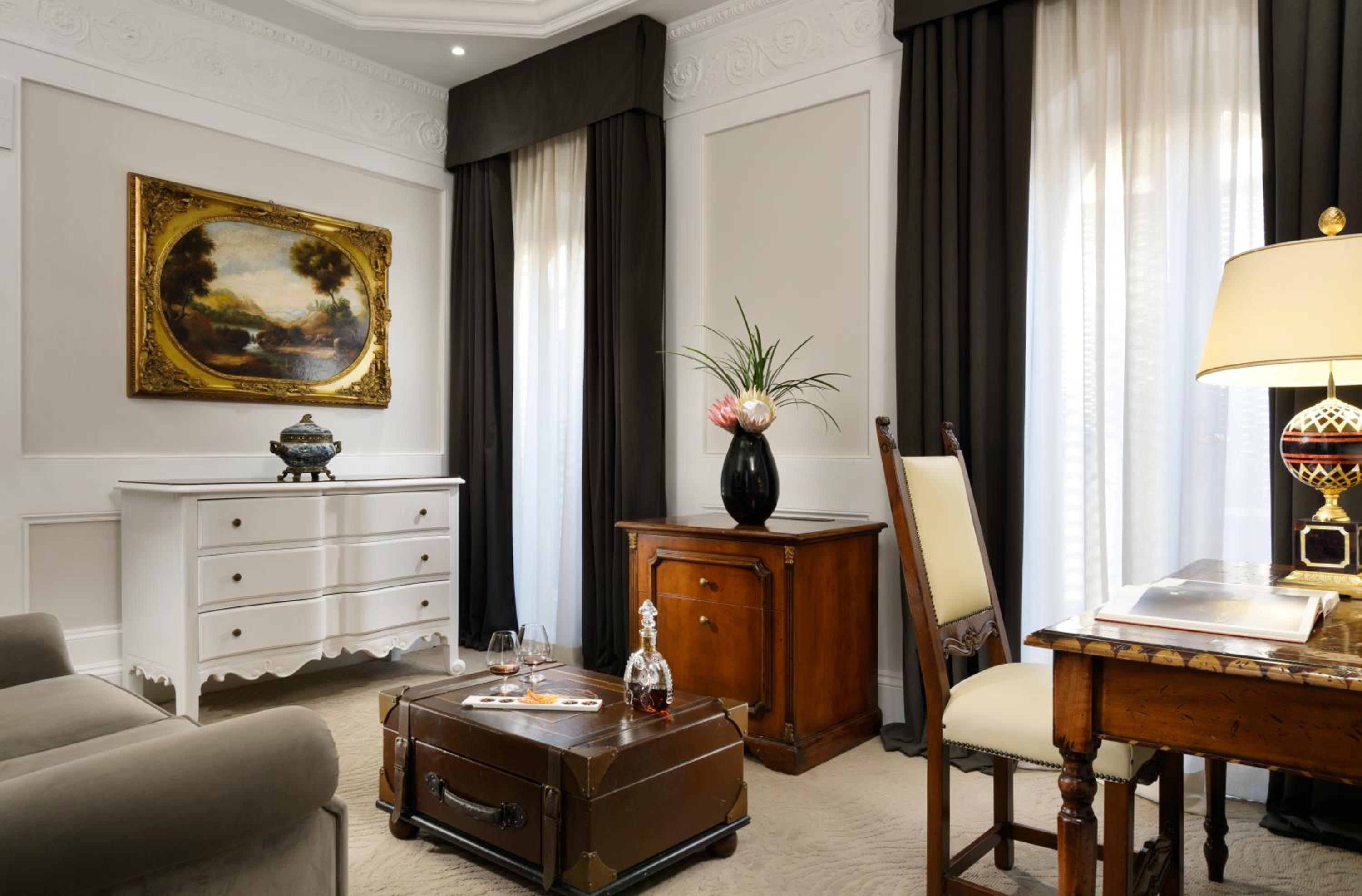 Suite Terrace thumbnail 5
