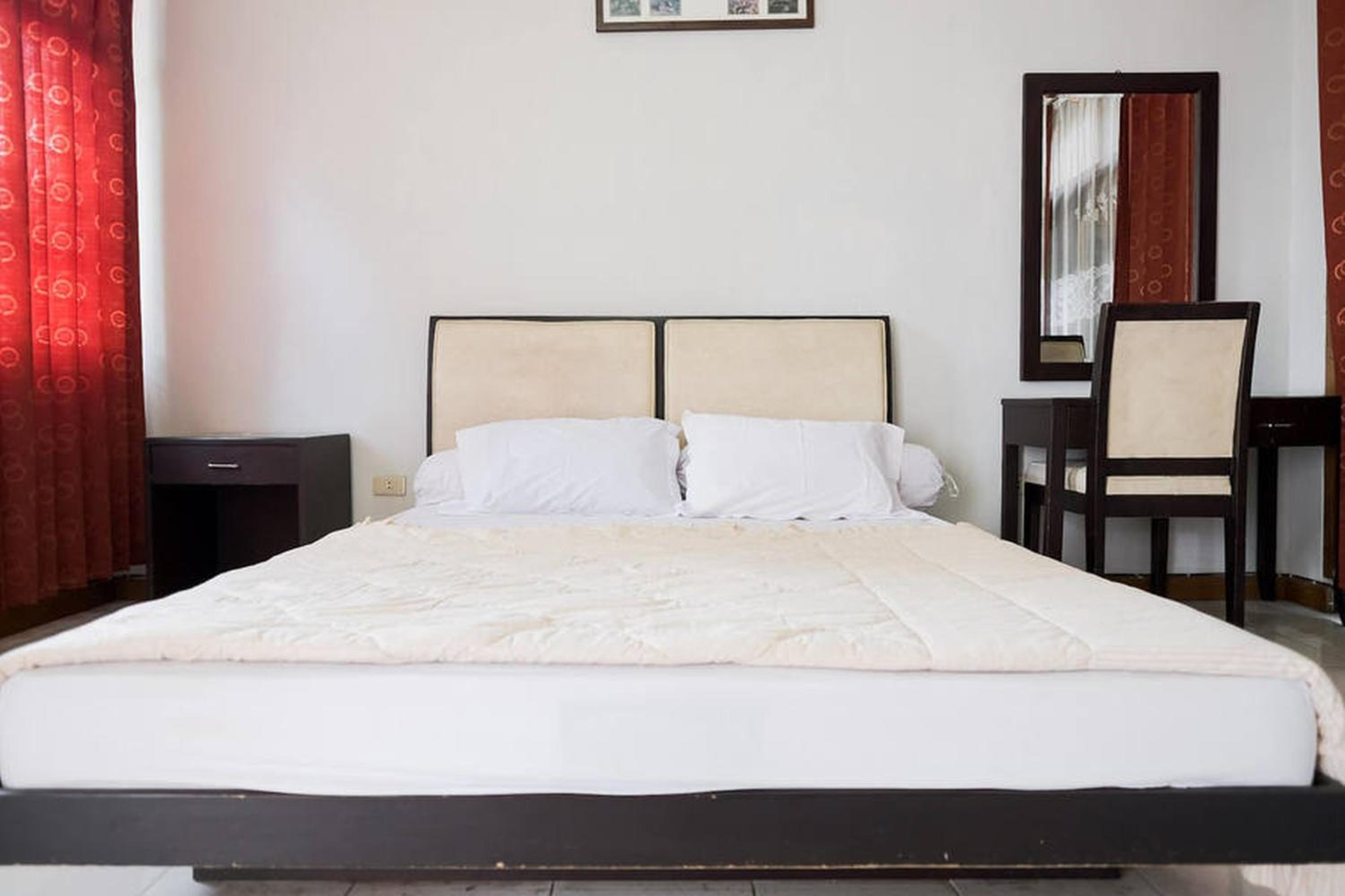 Standard Double Room - Photo 4