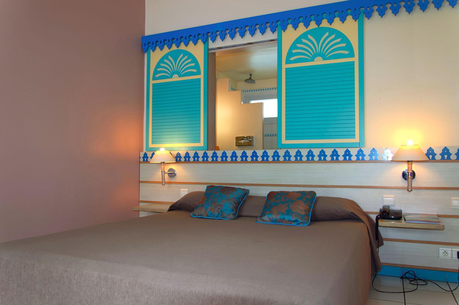Double or Twin Room  with Garden View - Photo 2