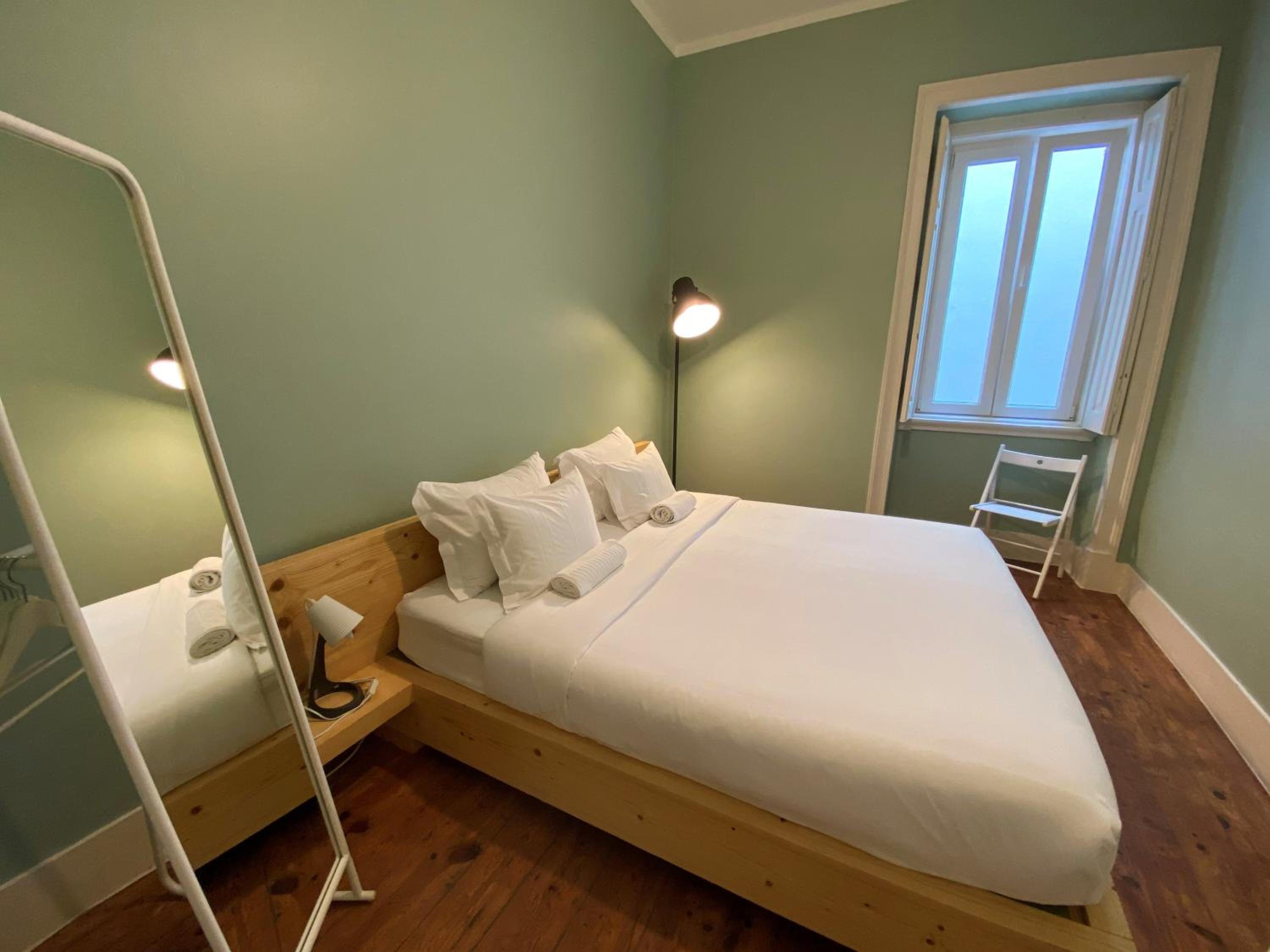 Interior Double Room with Shared Bathroom photo 3