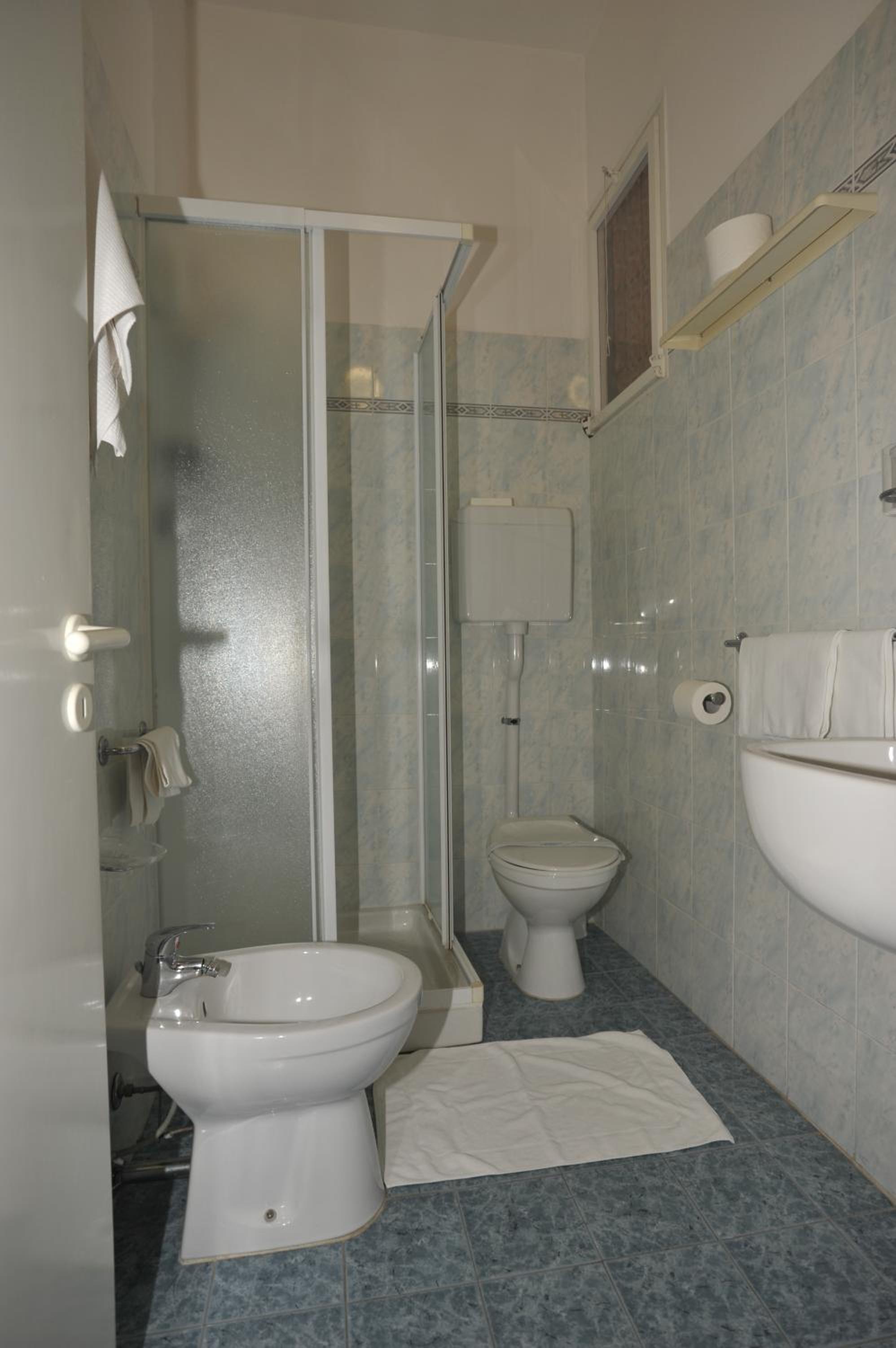 Standard Single Room photo 2