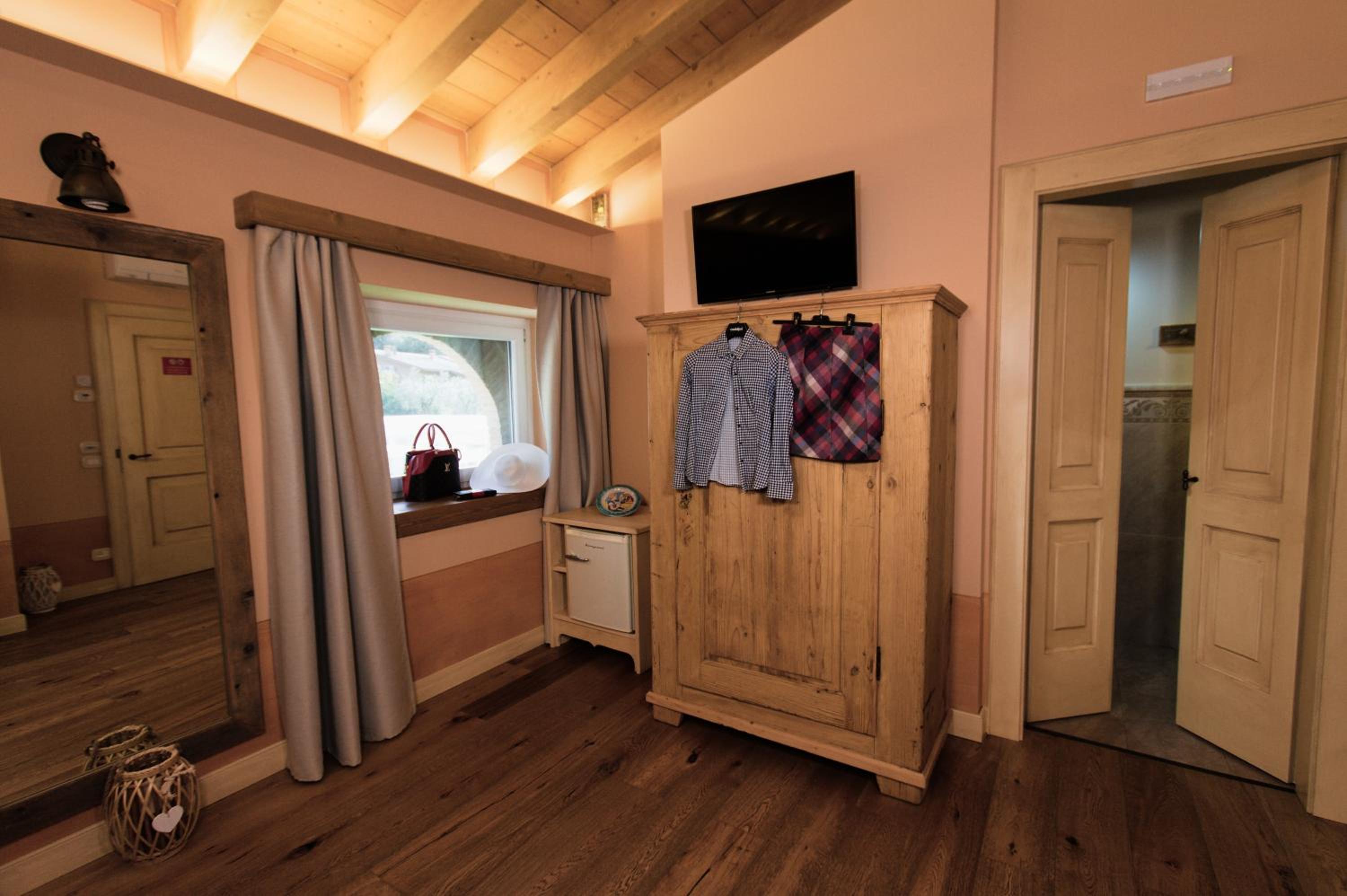 Deluxe Double Room photo 2