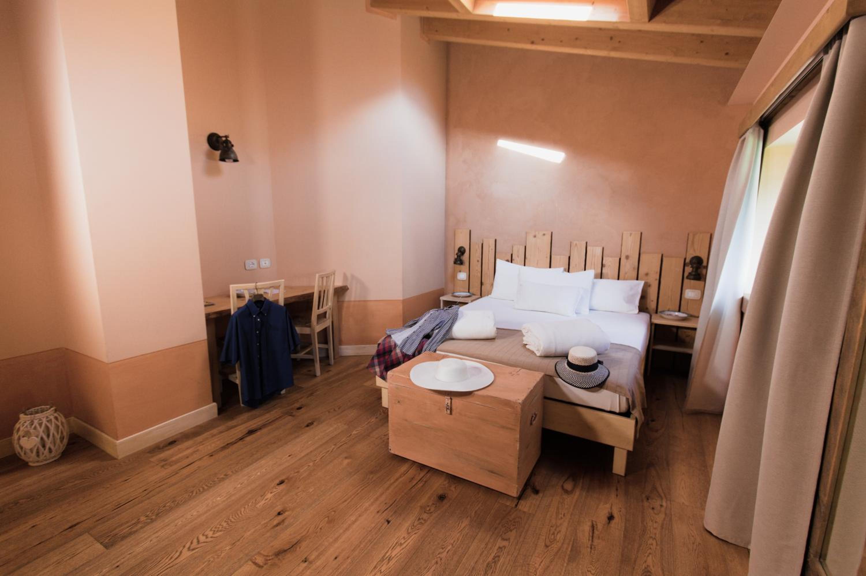 Deluxe Double Room photo 3