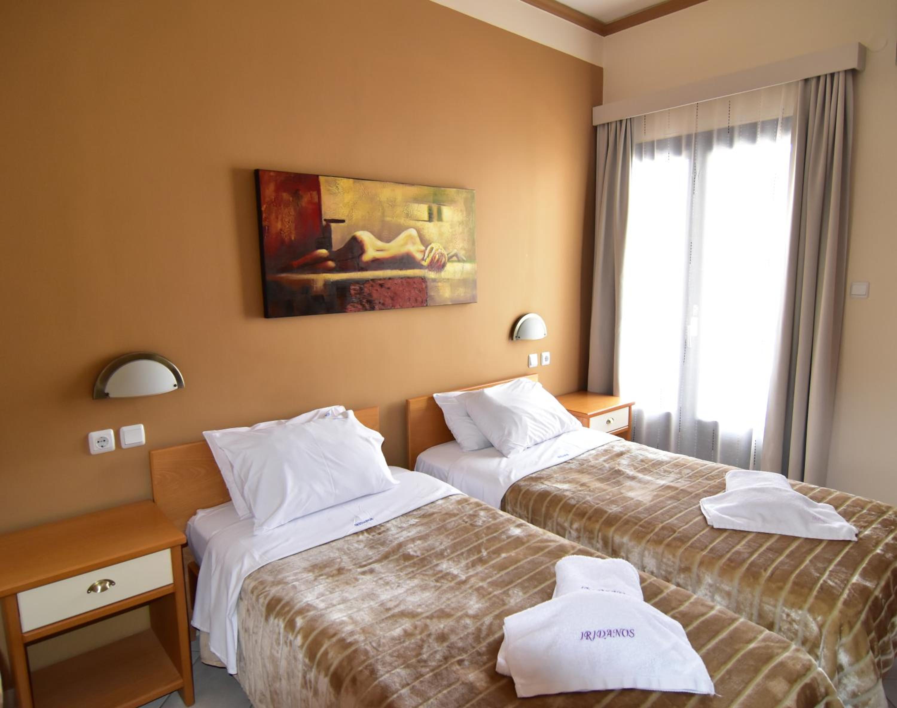 Triple Room - Photo 18