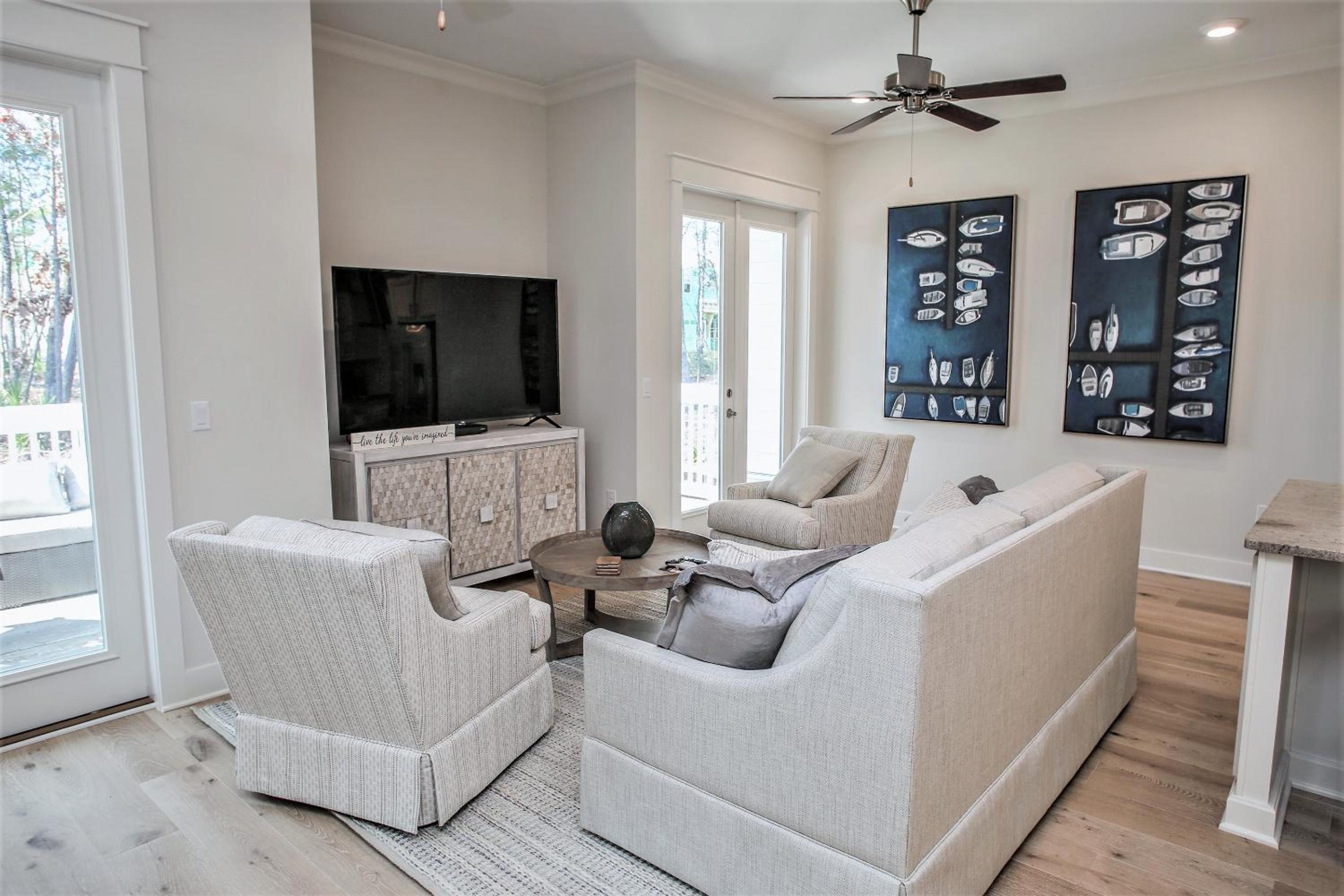 Three-Bedroom House photo 1