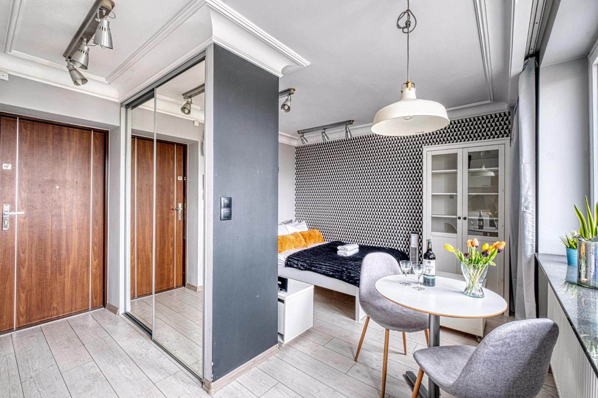 Studio Apartment photo 1