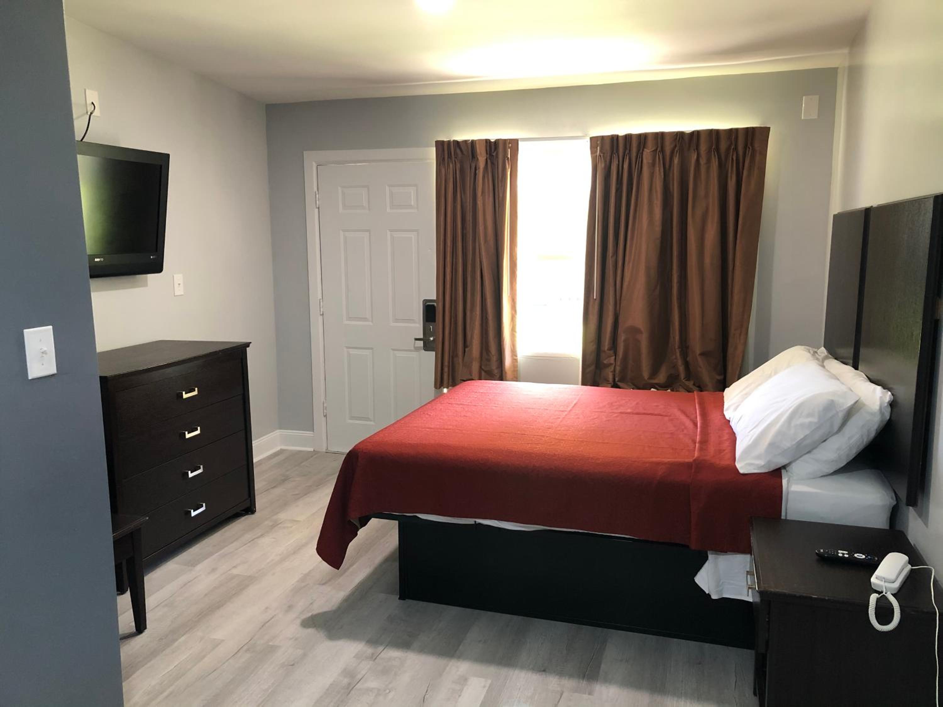 Deluxe Single Room