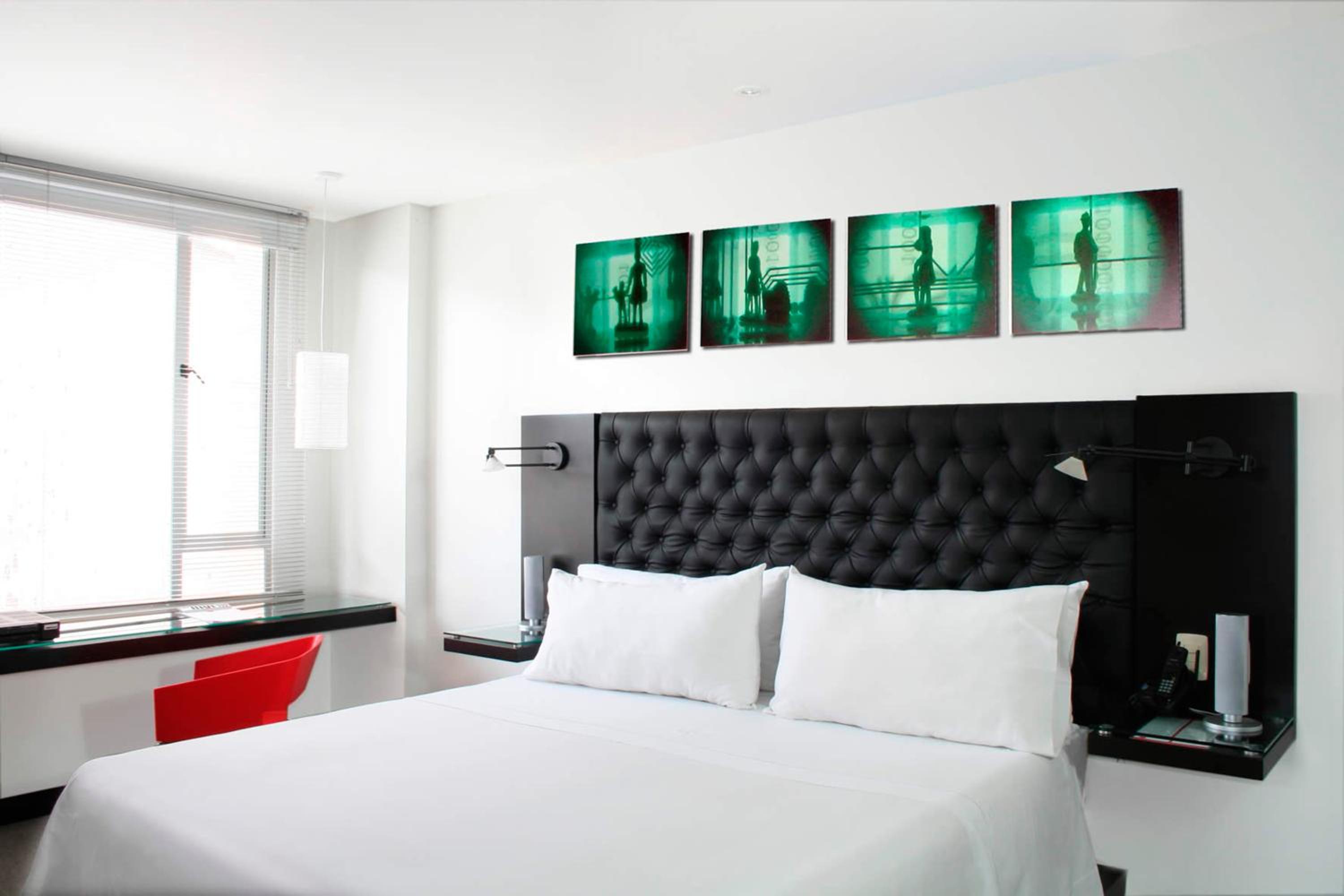 Deluxe Suite - Photo 20