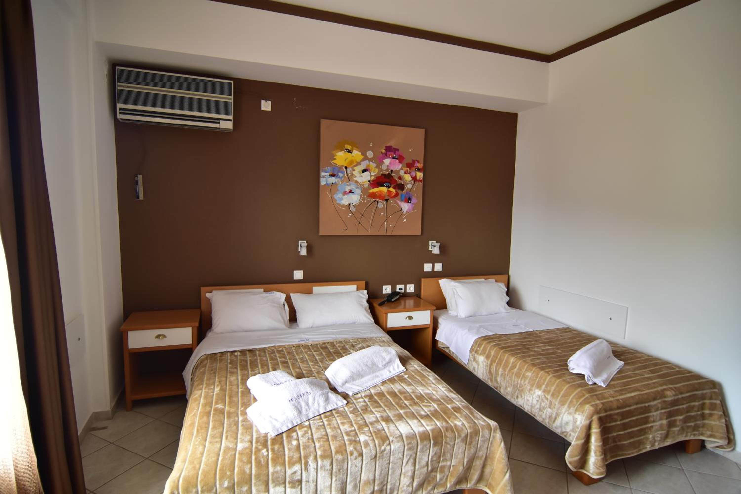 Triple Room - Photo 27