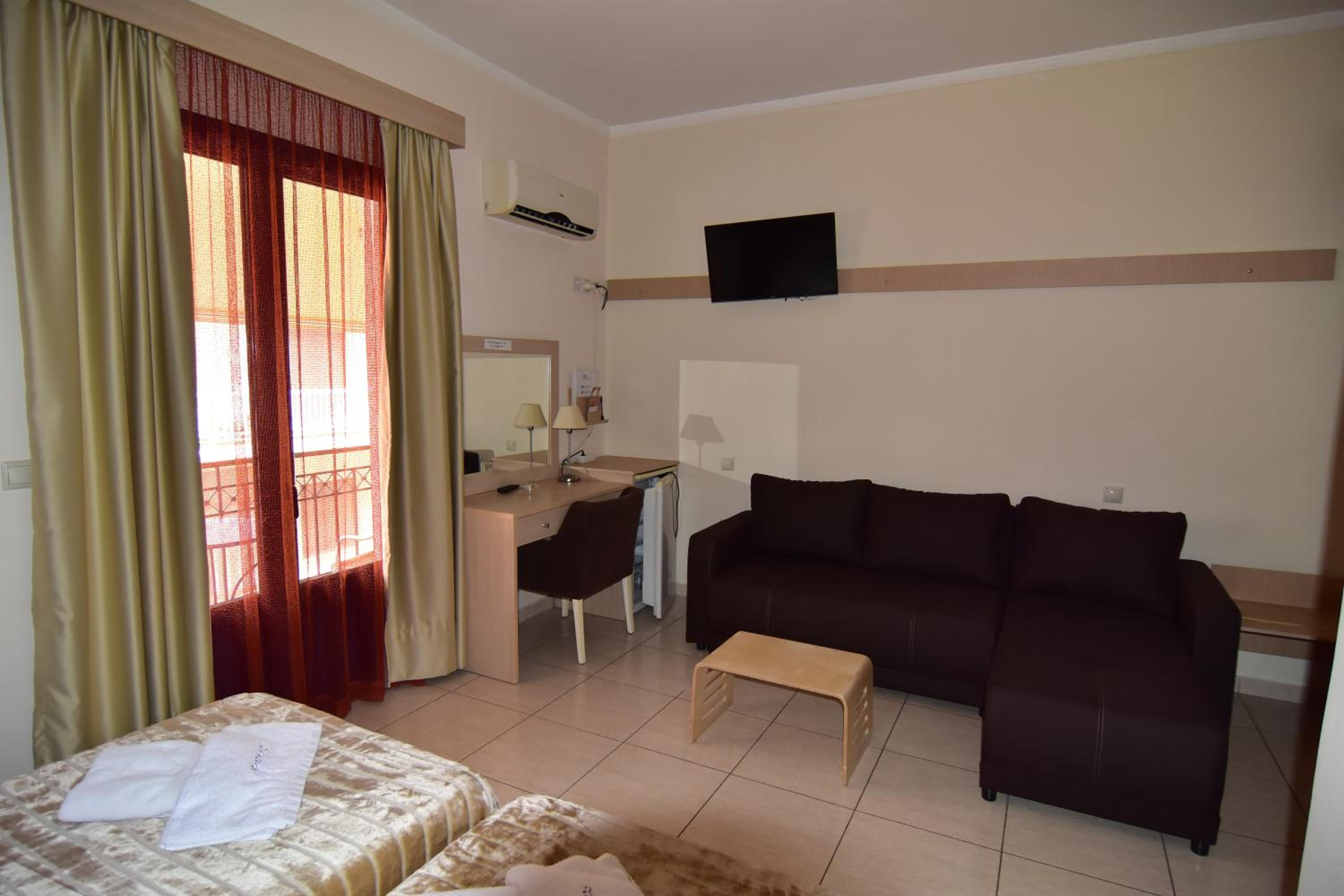 Triple Room - Photo 25
