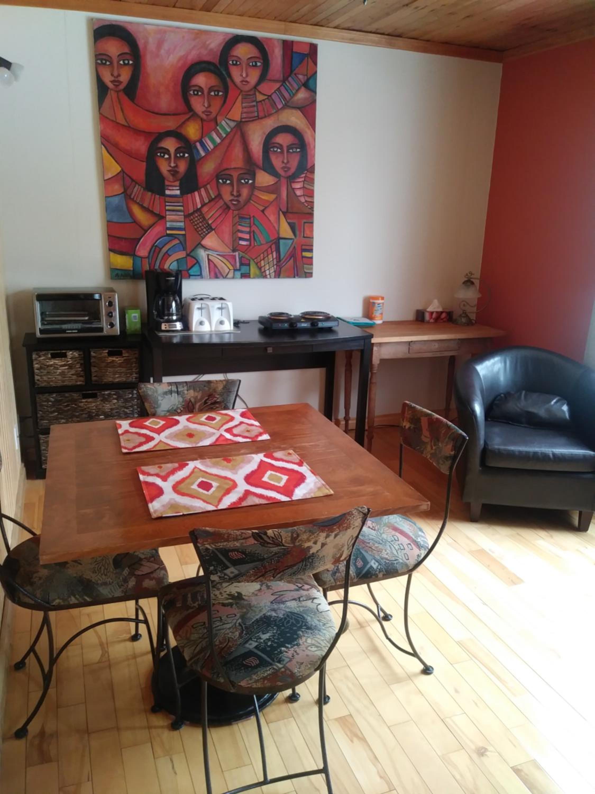 Apartment - Split Level photo 2