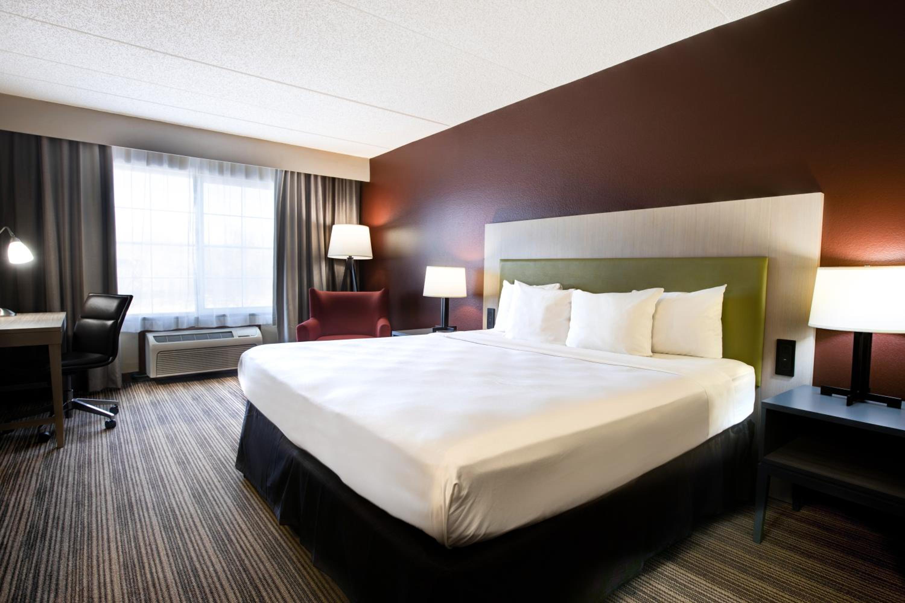 King Room - Accessible/Non Smoking