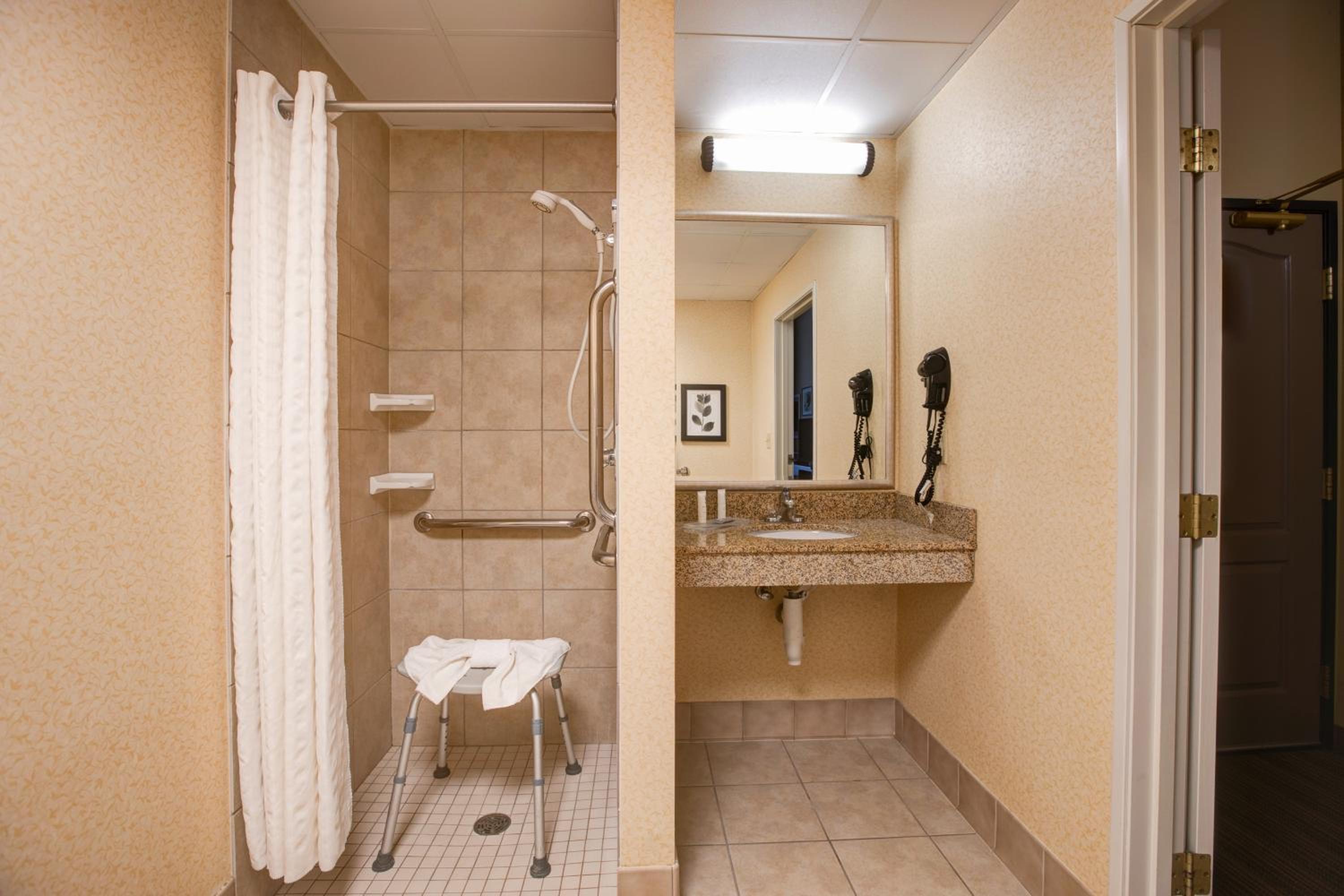 Comfort Inn & Suites St Paul Northeast, Foto 2