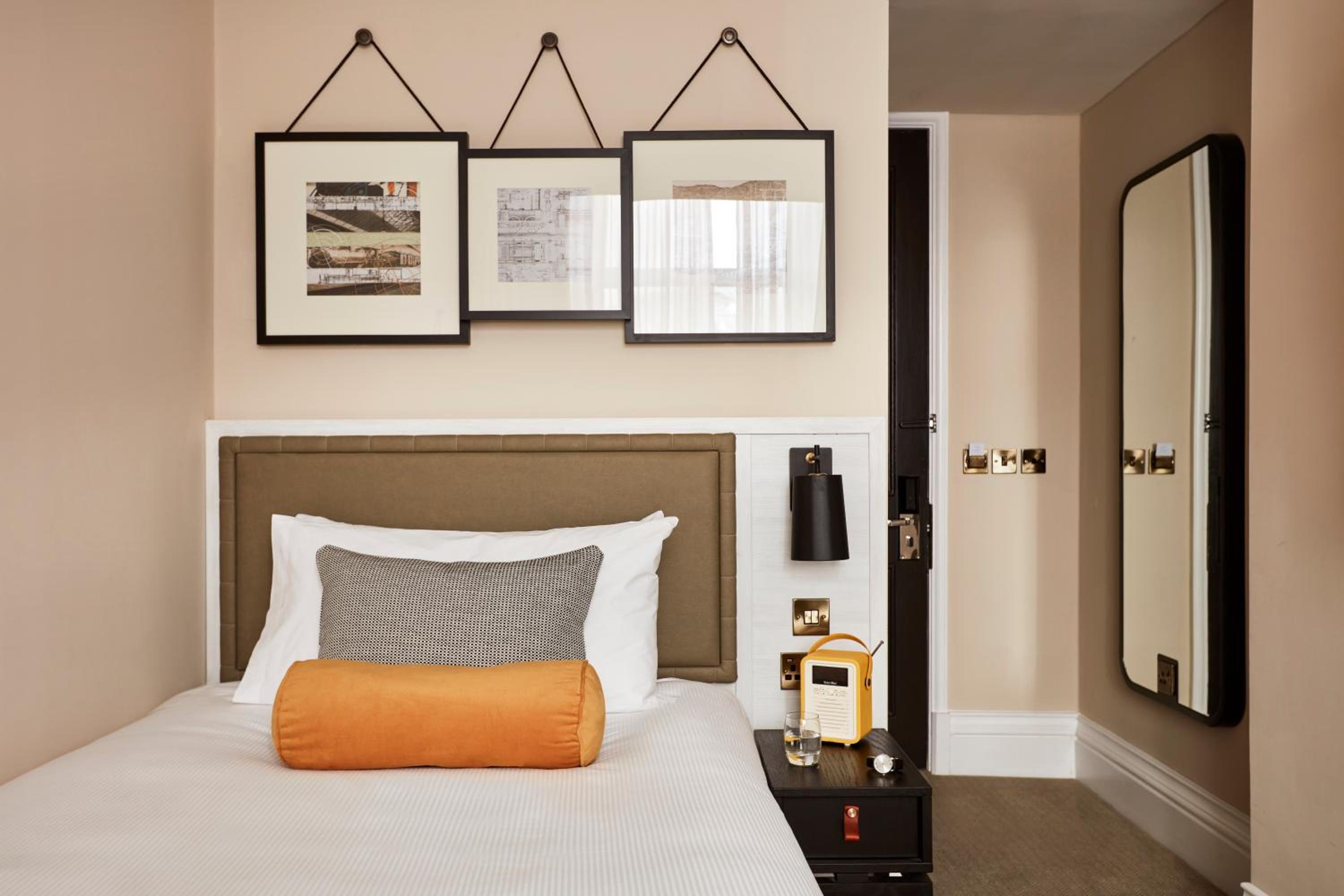 Classic Single Room photo 3