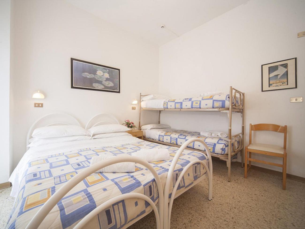 Economy Quadruple Room photo 1