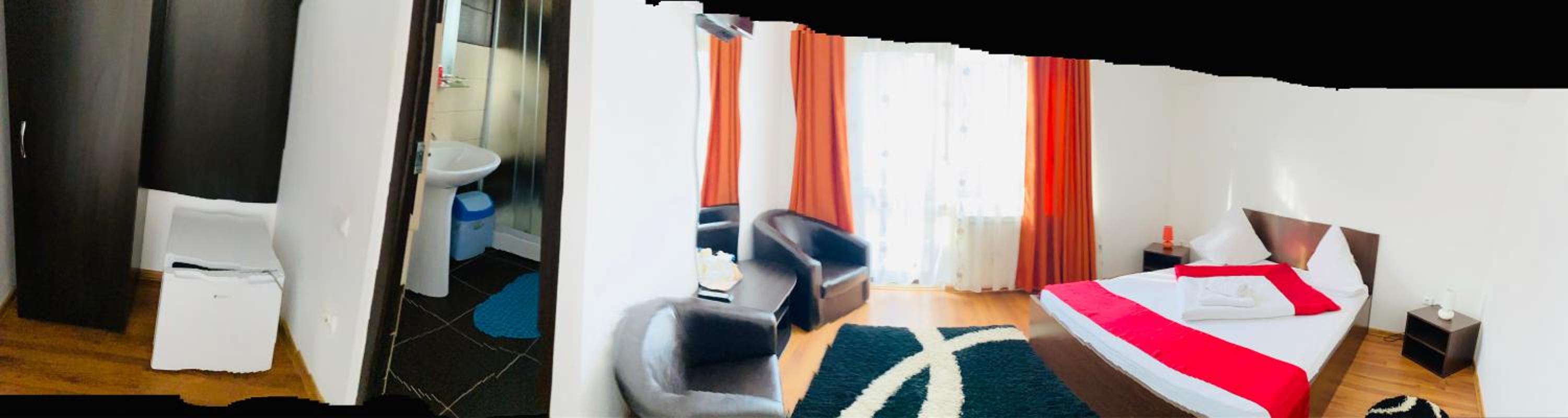 Deluxe Double Room with Shower - Photo 27