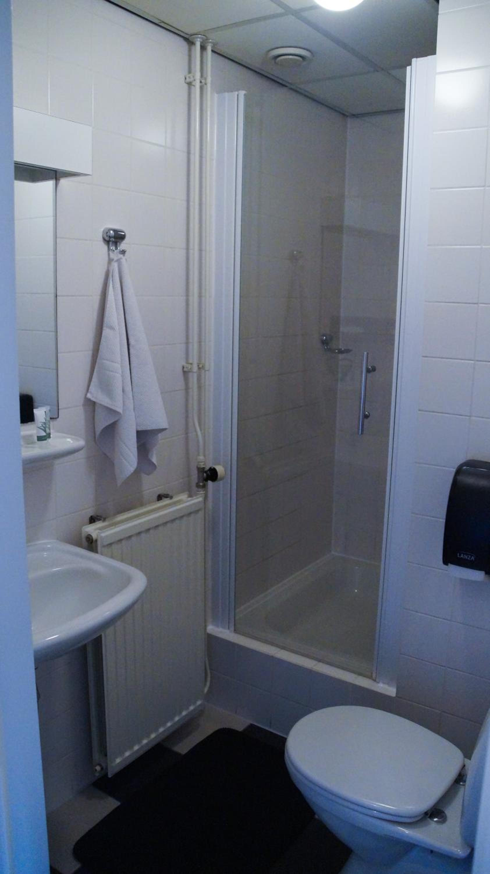 Double Room with Private Bathroom photo 3