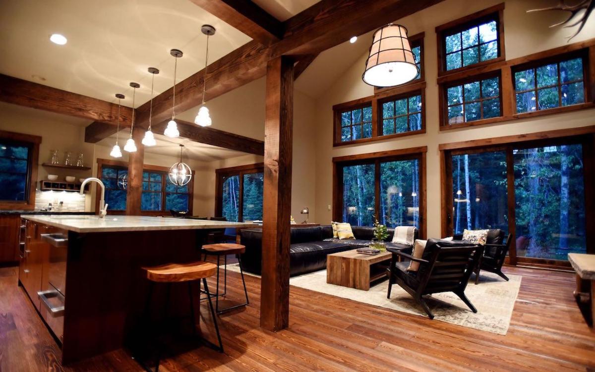 Four-Bedroom House photo 2