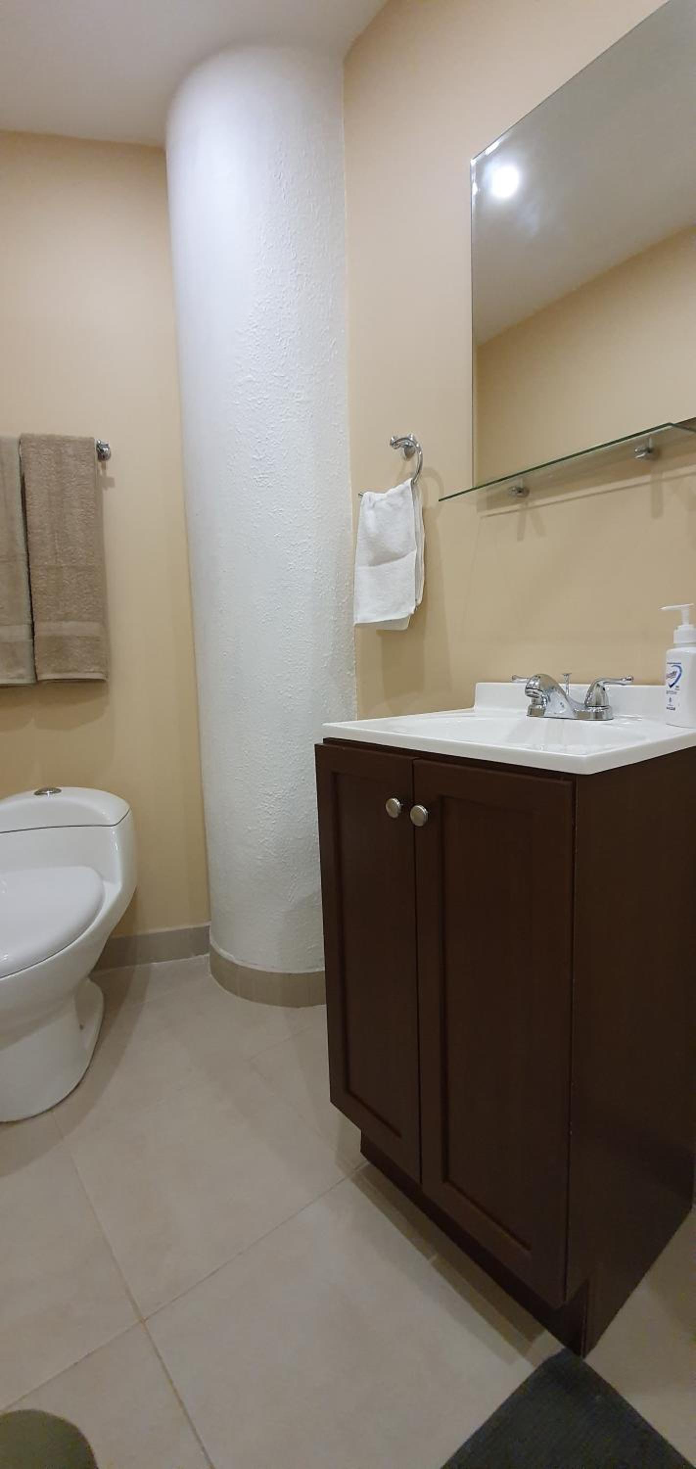 Suite with City View - Photo 3