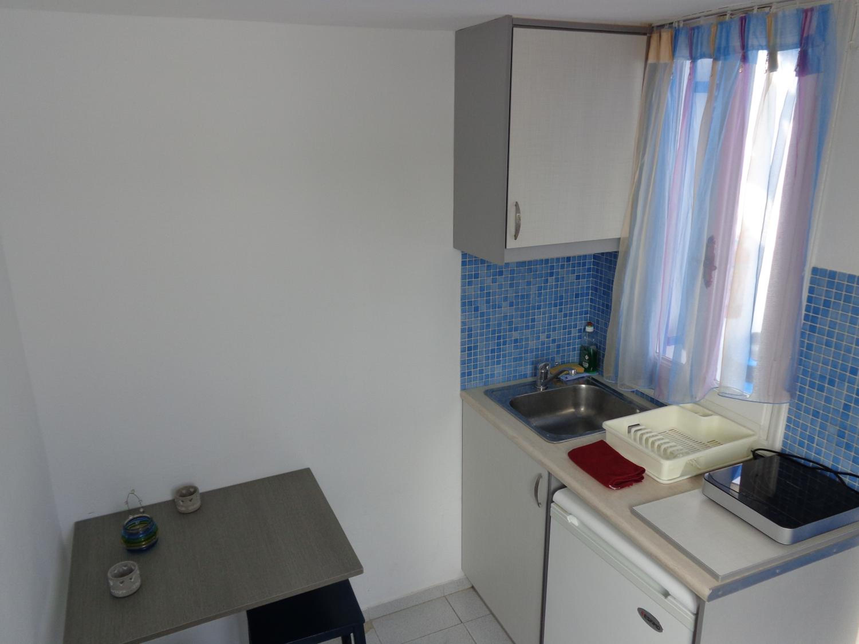 Deluxe Double Room with Sea View - Photo 5