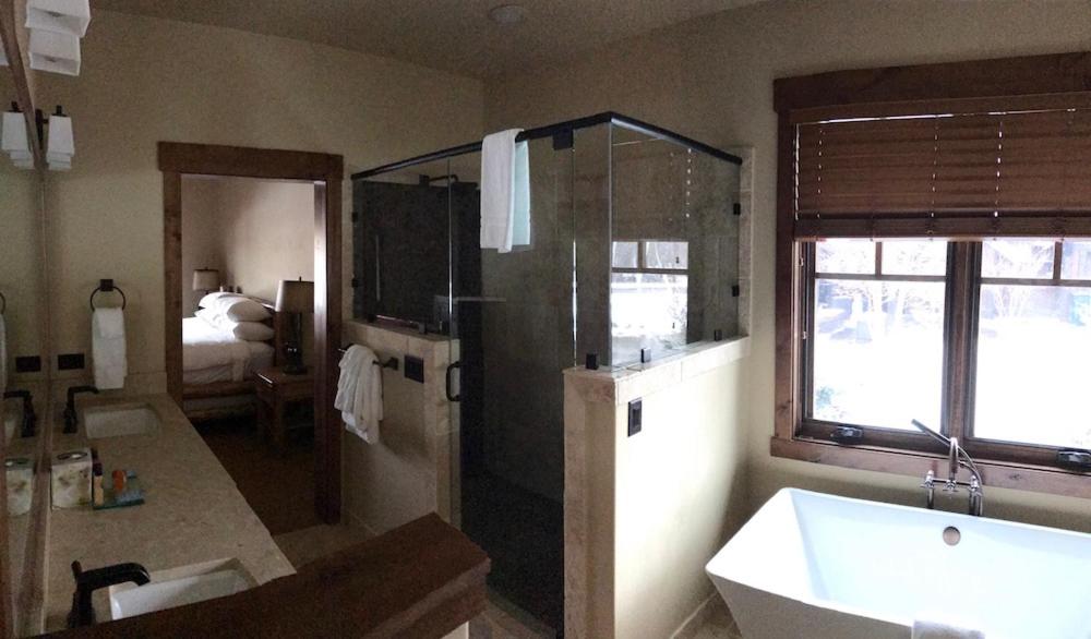 Four-Bedroom House photo 2