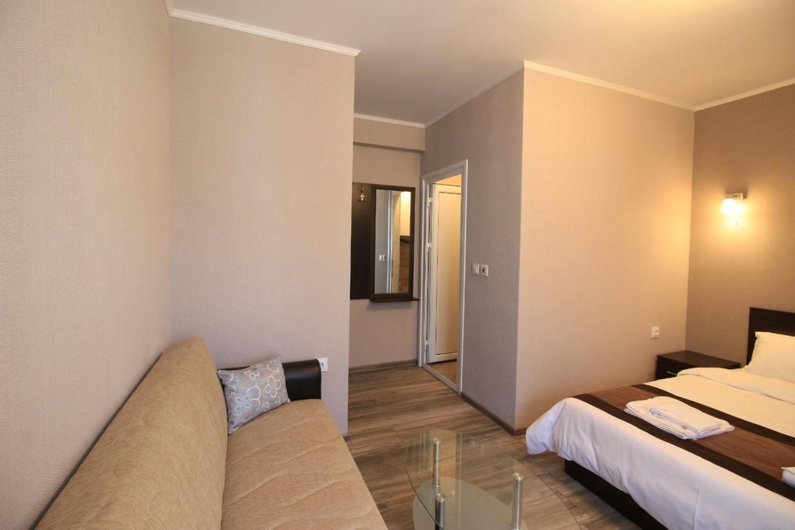 Family Room with Terrace photo 2