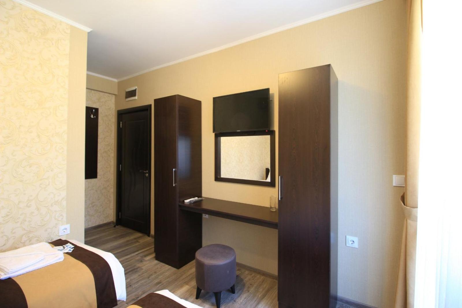 Twin Room with Balcony photo 1