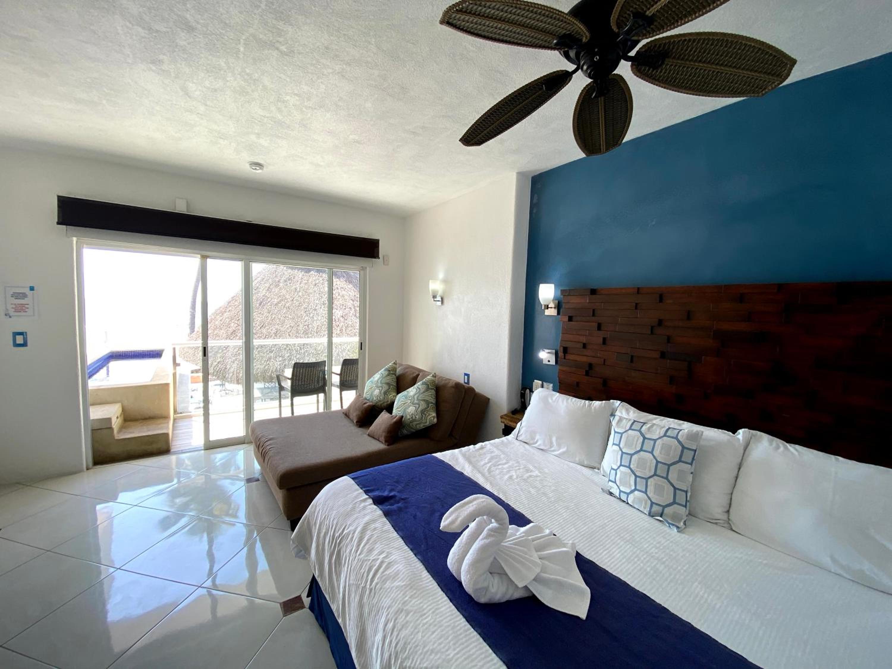 Deluxe Suite photo 1