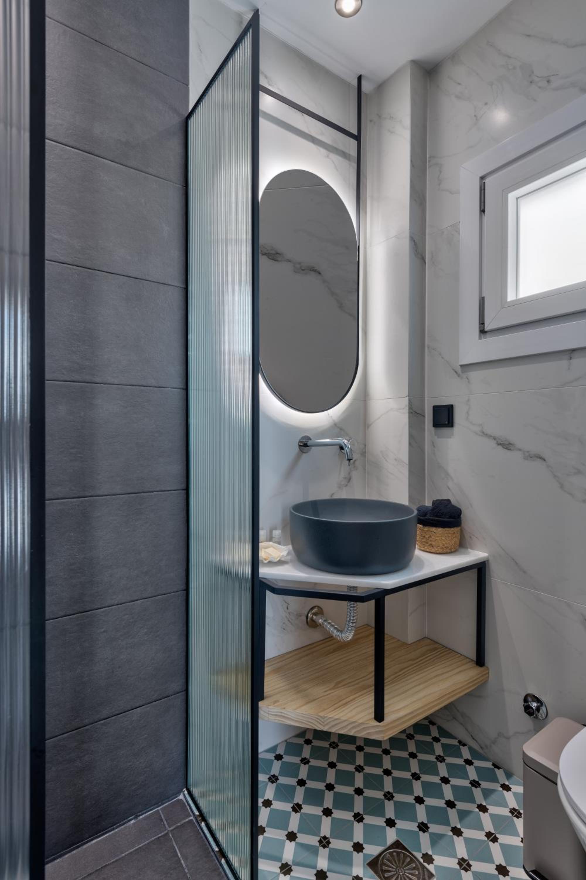 Standard Twin Room - Photo 8