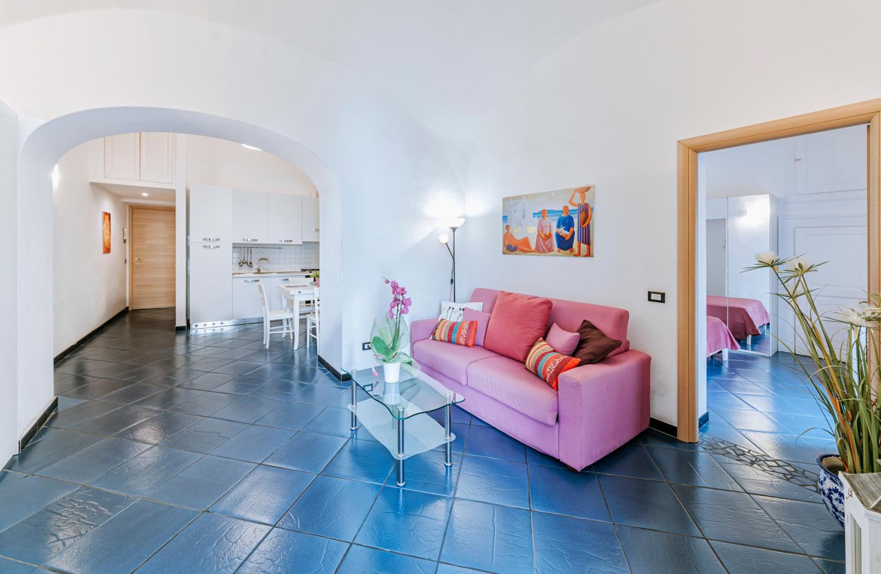 Large One-Bedroom Apartment